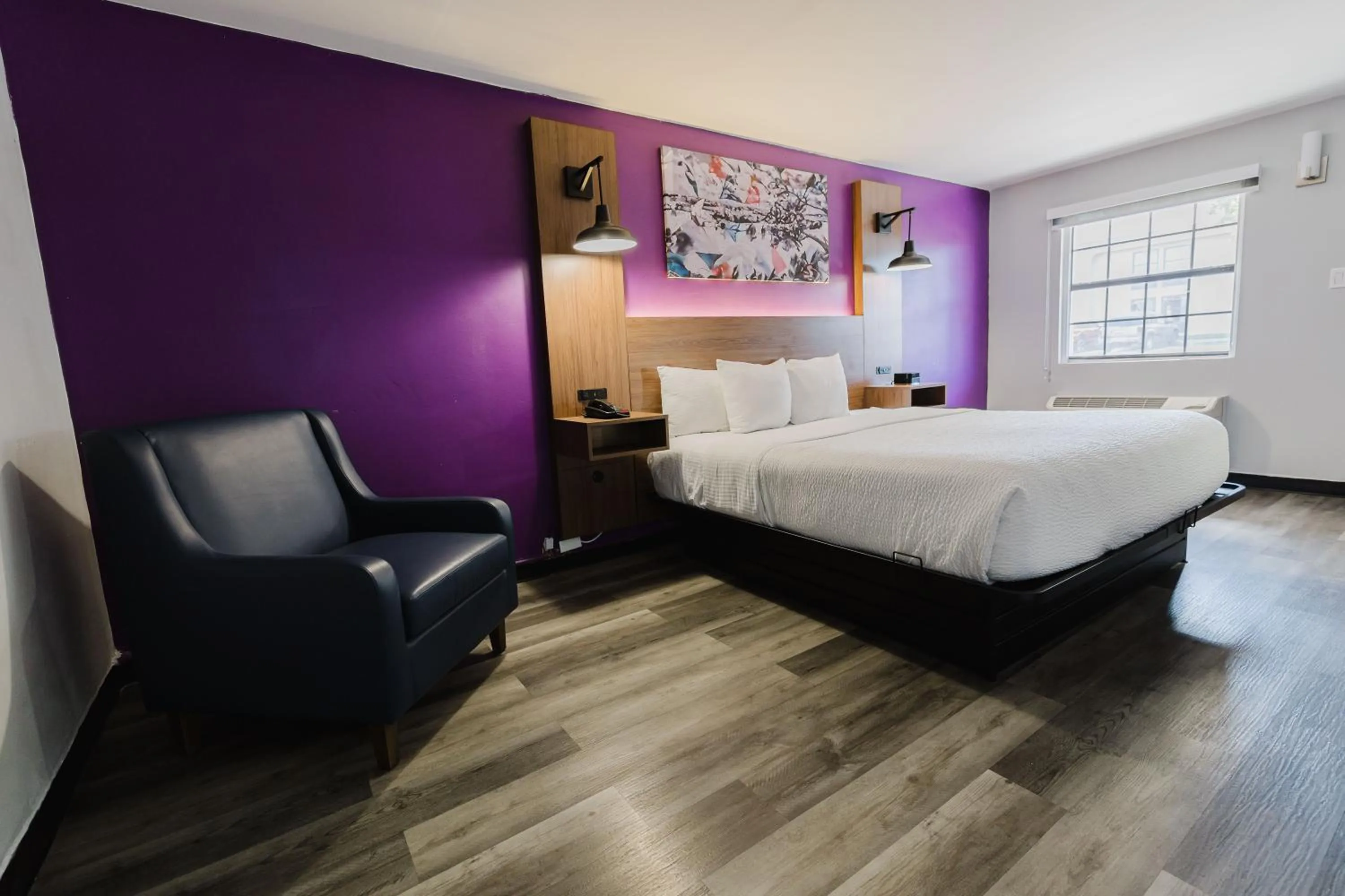 Bedroom, Bed in La Quinta Inn by Wyndham Amarillo Mid-City