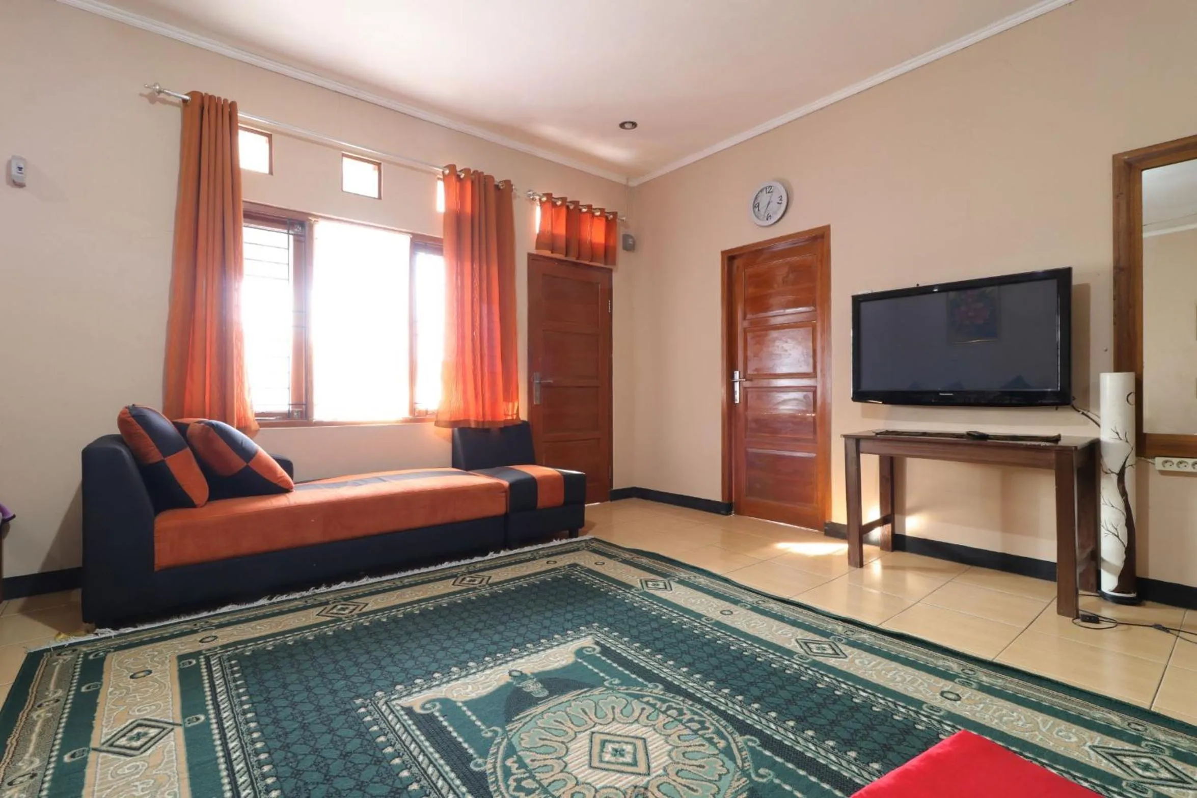 Lembur Incu Syariah Villa & Resto