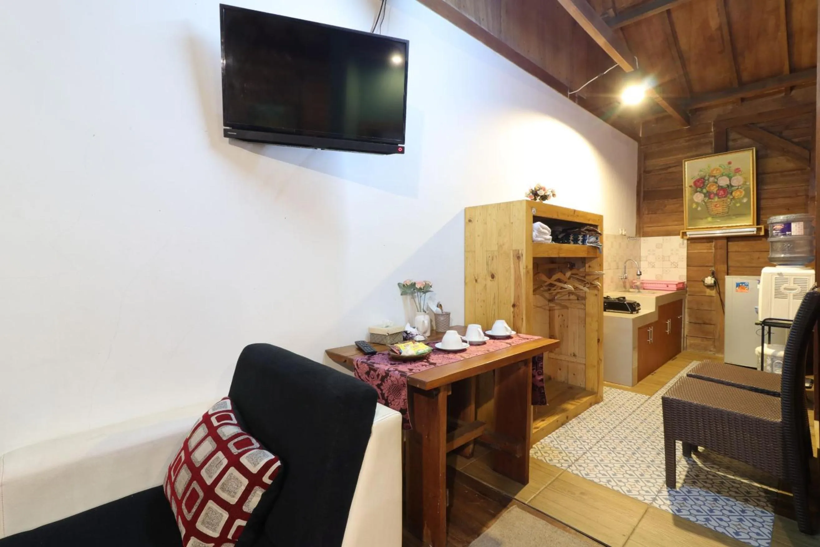 Lembur Incu Syariah Villa & Resto