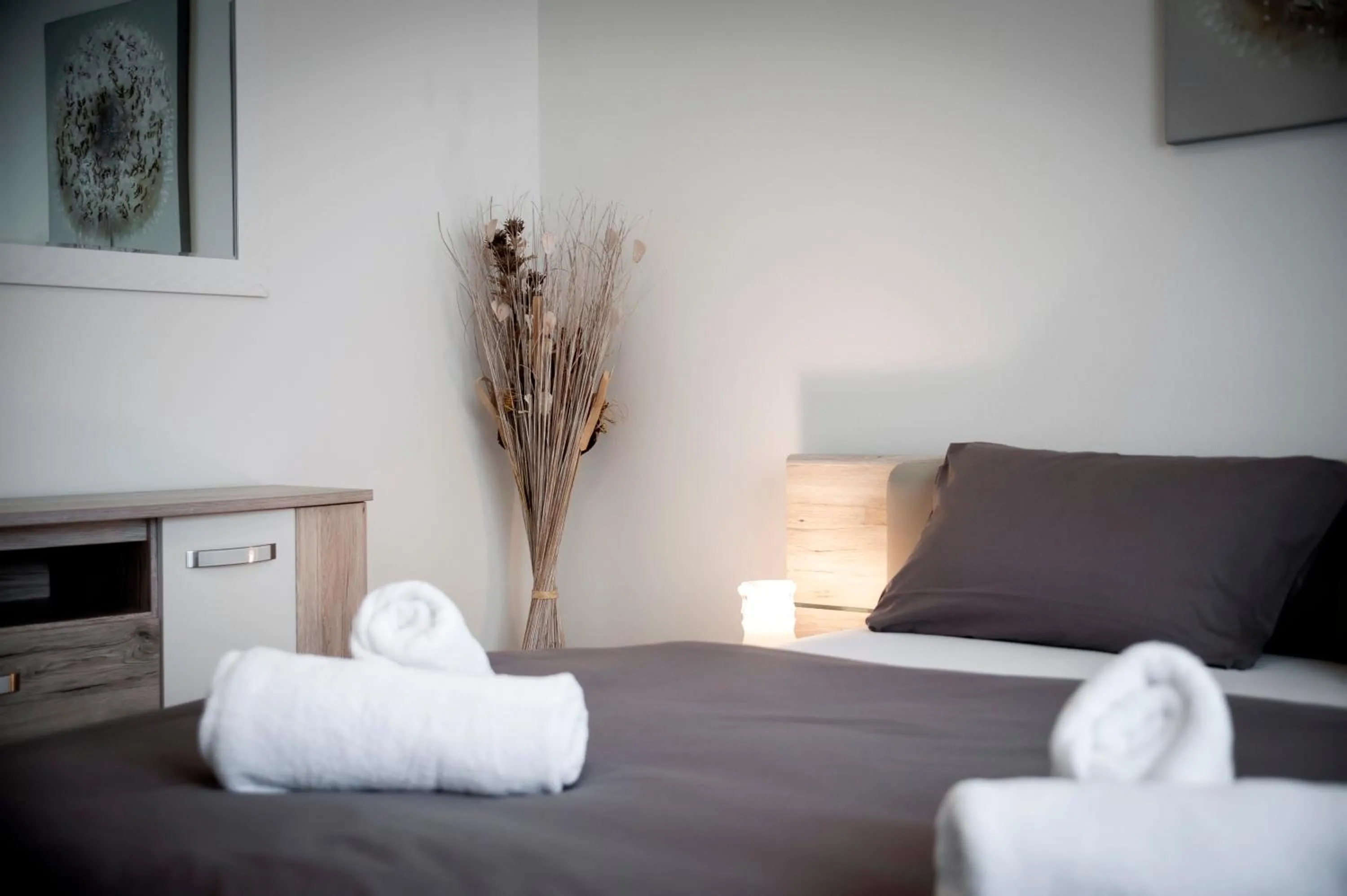 Decorative detail, Bed in Apartment Ivo