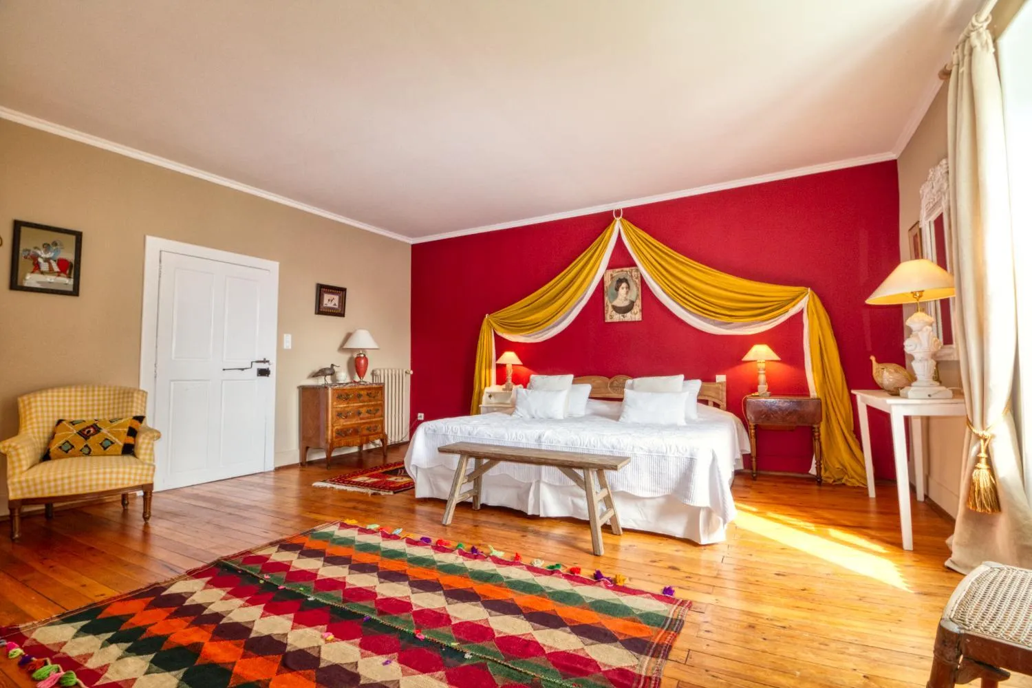 Photo of the whole room, Bed in Mas d'Escattes