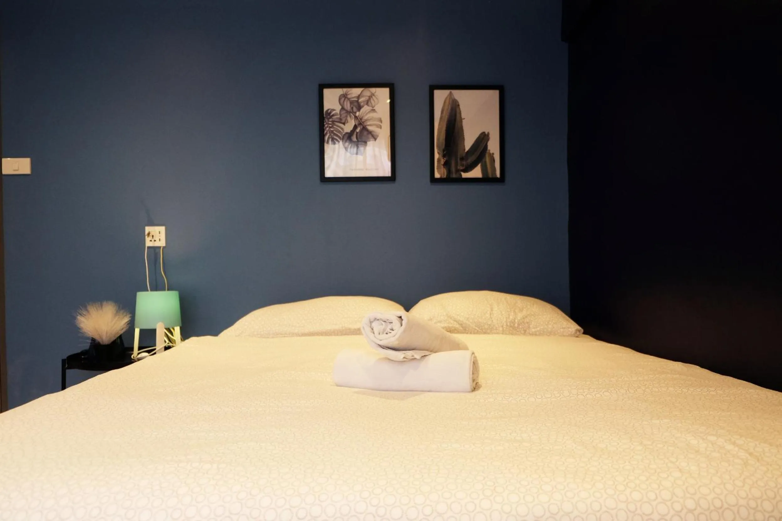 Bed in Sleep with Me Bangkok - BTS Phra Khanong