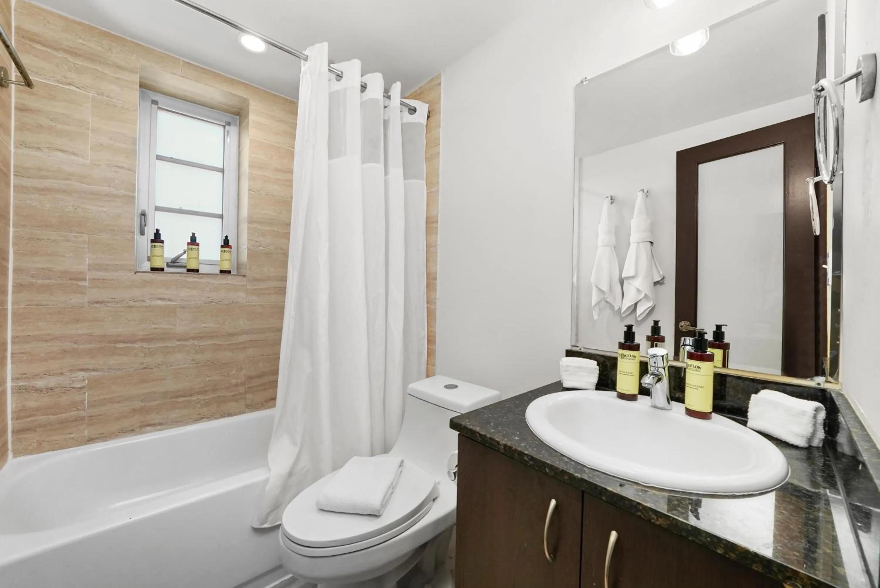 Bathroom in Lincoln Arms Suites