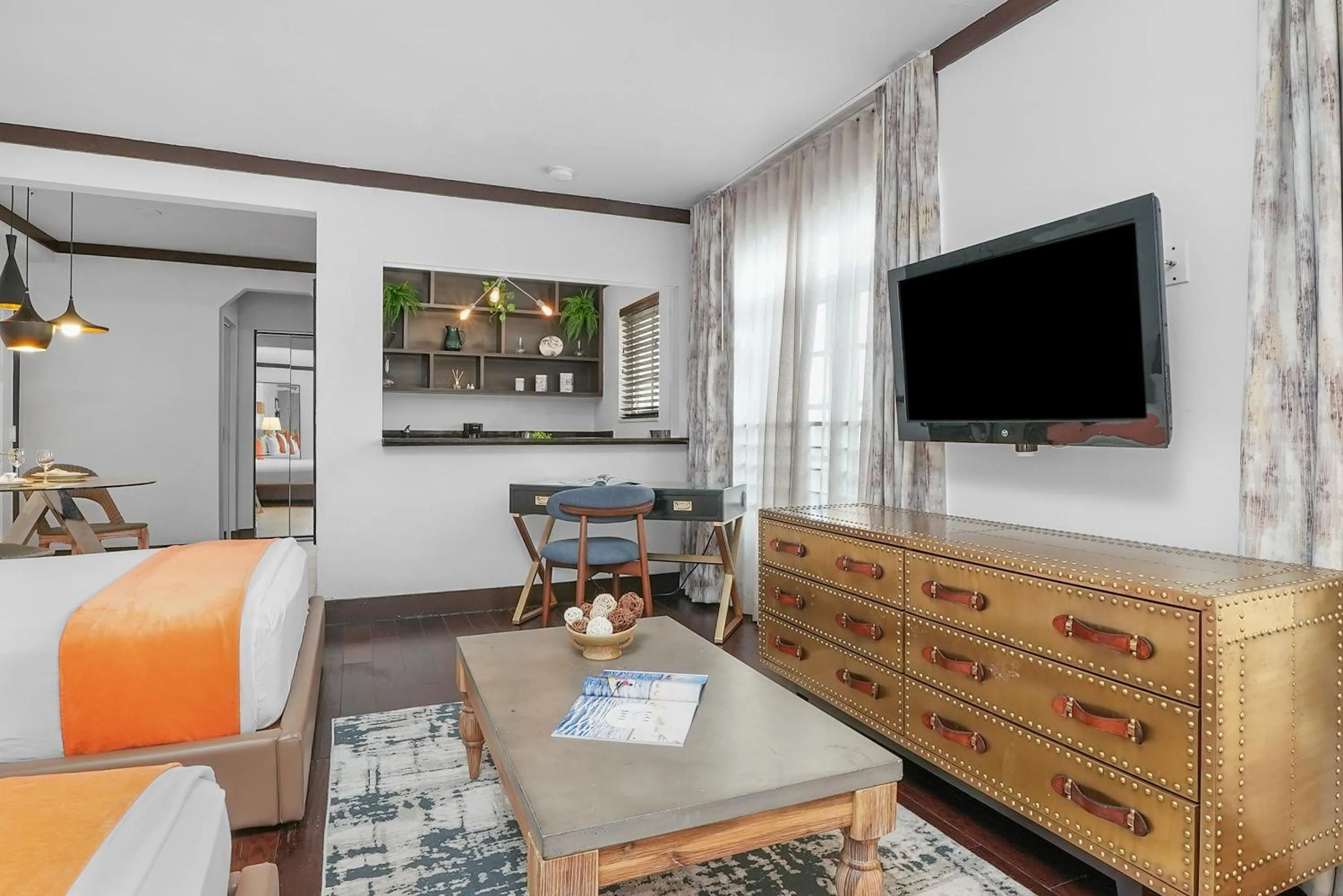 Bedroom in Lincoln Arms Suites