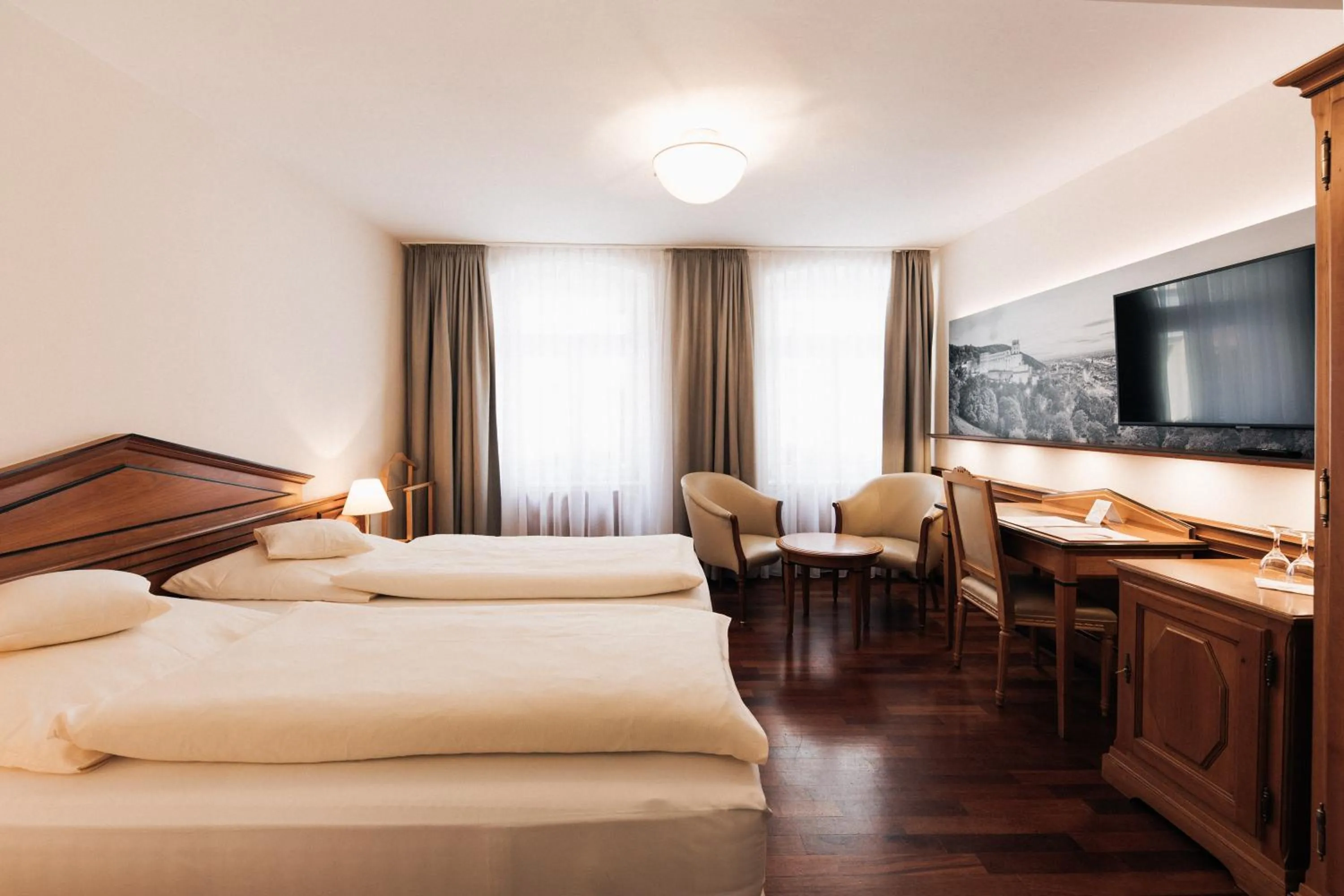 TV and multimedia, Bed in Hotel Weisser Bock