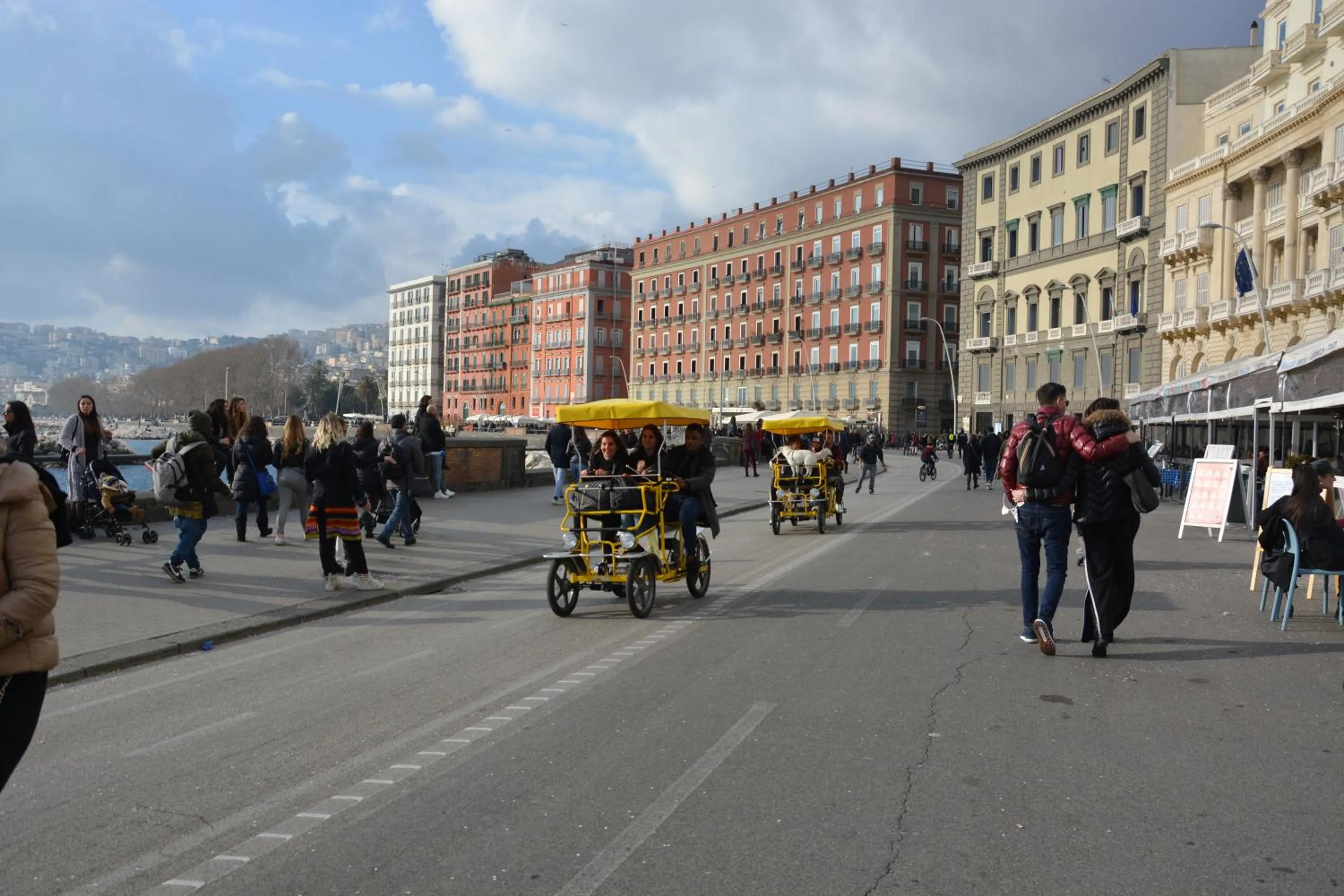 Restaurant/places to eat in Dimora Megaride