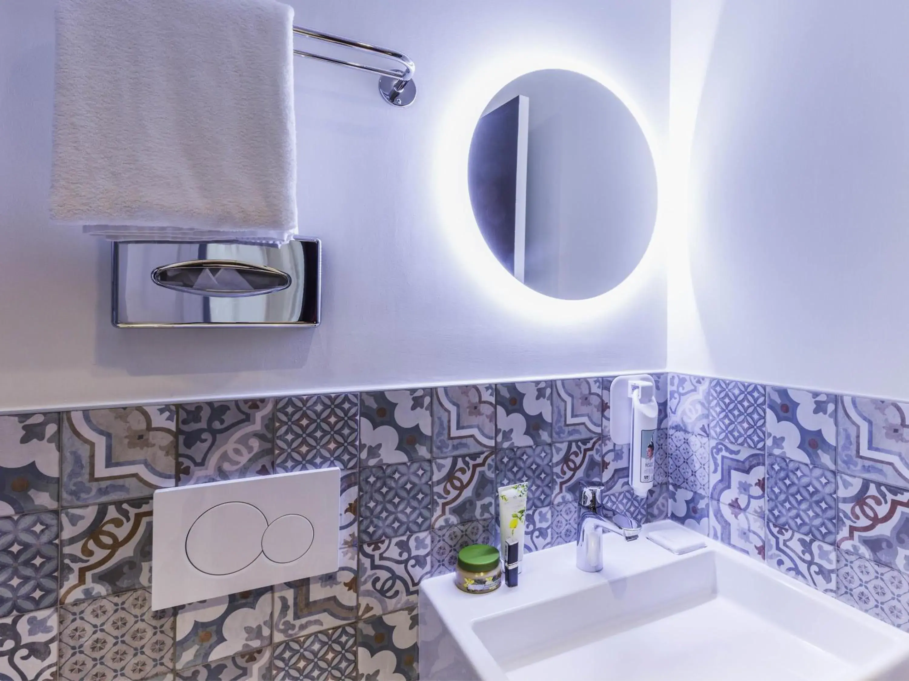 Standard Room with 1 Single Bed in ibis Styles Paris Gare de l'Est TGV Standard Room with 1 Single Bed in ibis Styles Paris Gare de l'Est TGV