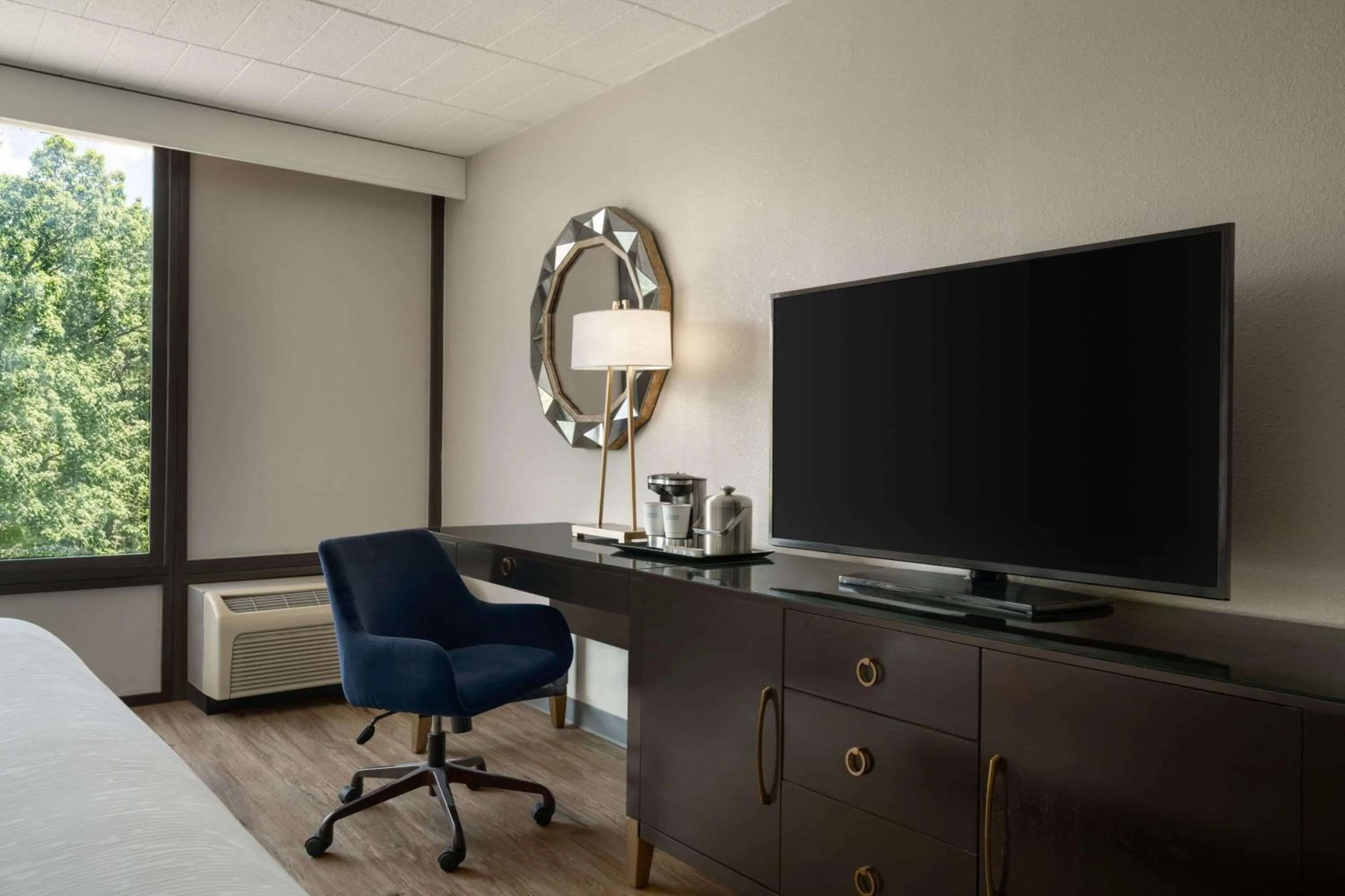 Photo of the whole room in Wyndham Garden Inn Pittsburgh Airport