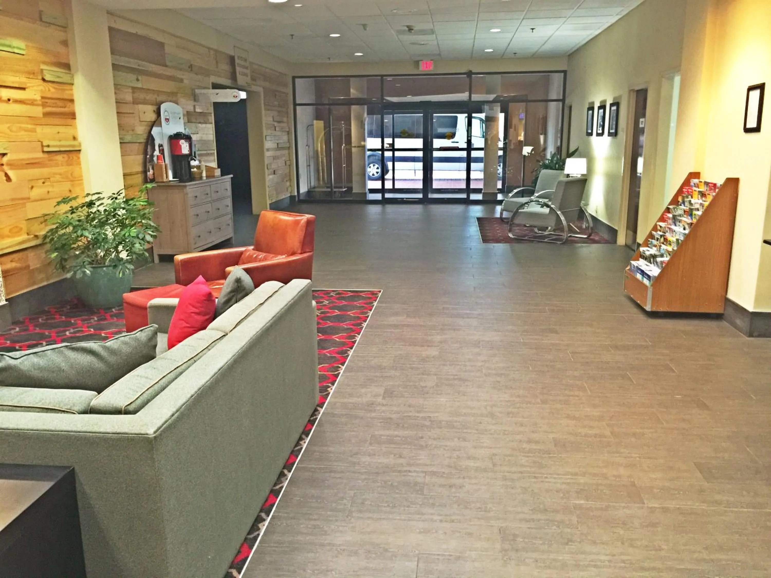 Lobby or reception in Wyndham Garden Inn Pittsburgh Airport