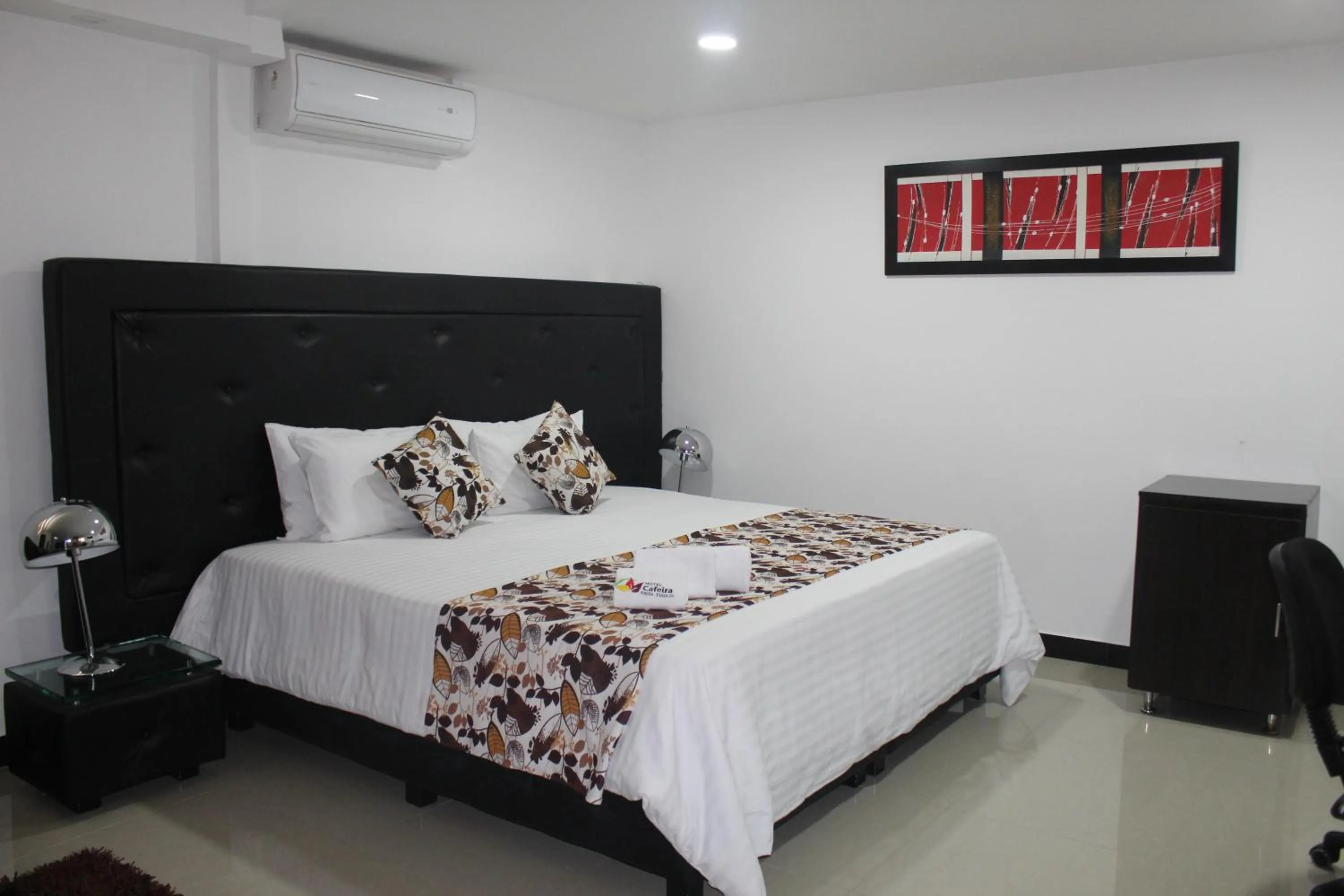 Bed in Hotel Cafeira