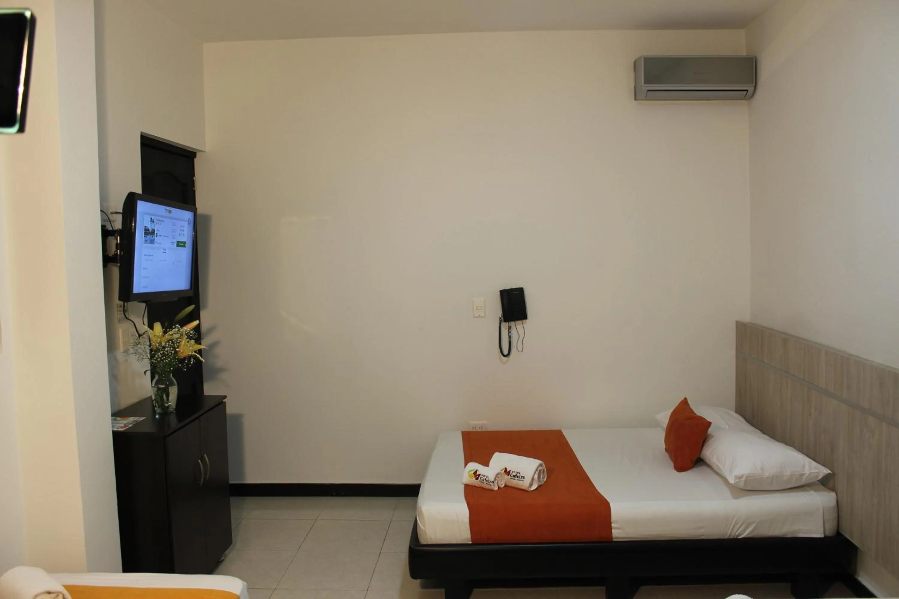 Bed in Hotel Cafeira