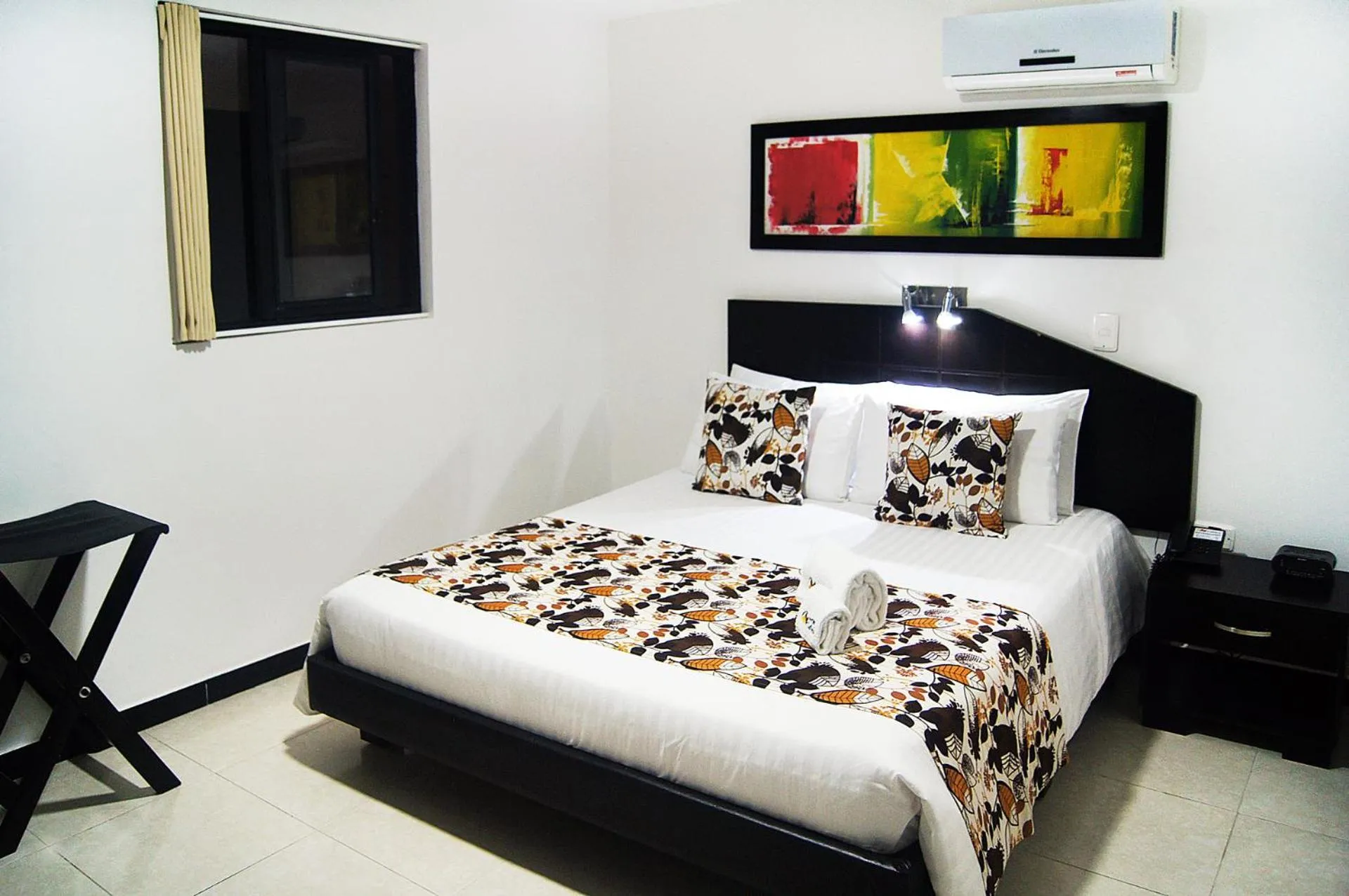 Bed in Hotel Cafeira