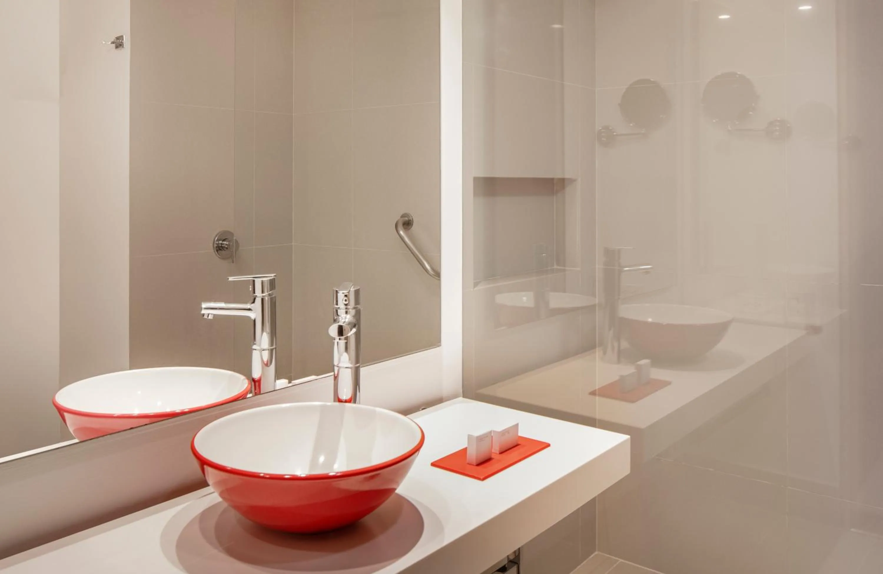 Bathroom in Fairfield by Marriott Bogota Embajada