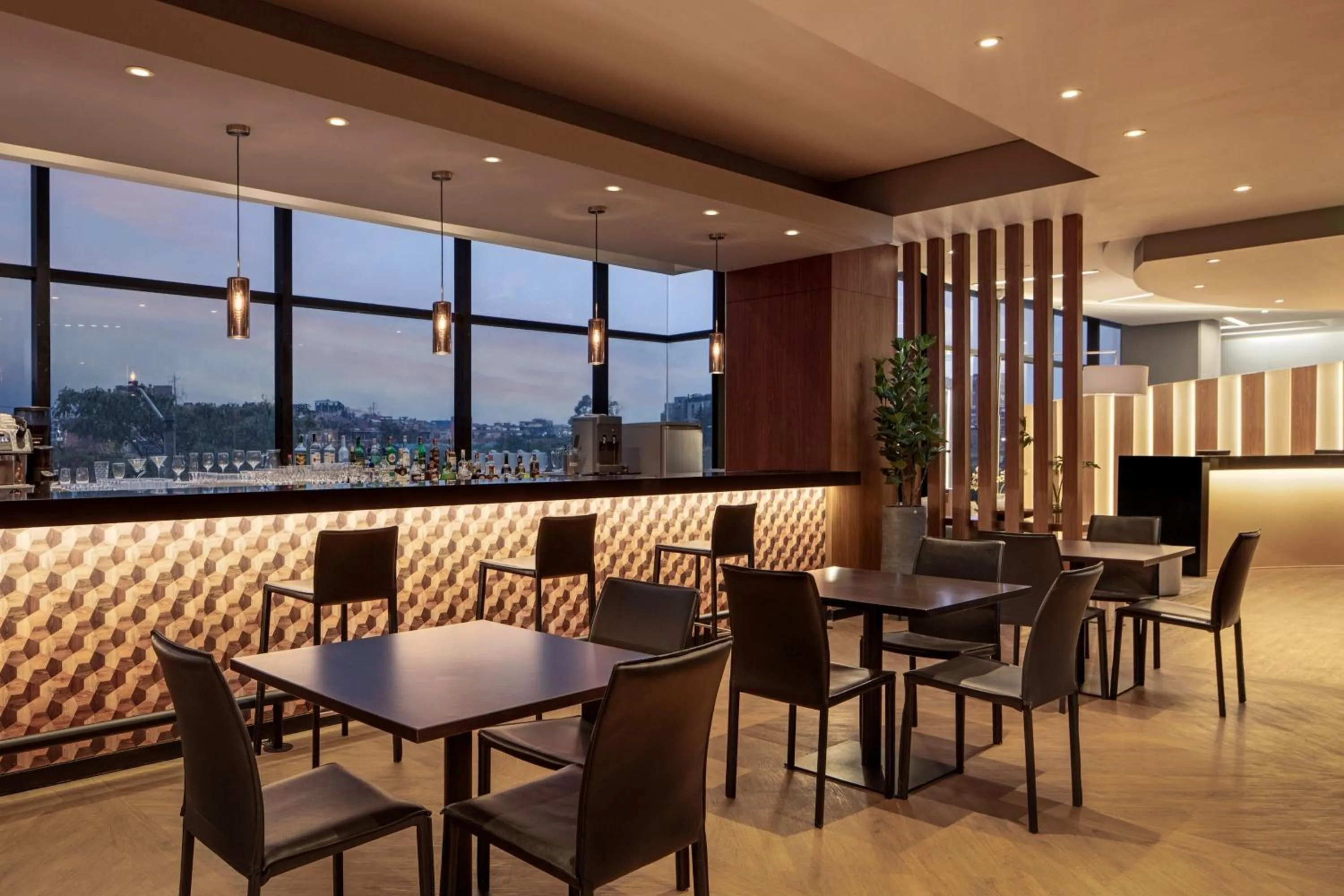 Restaurant/places to eat in Fairfield by Marriott Bogota Embajada