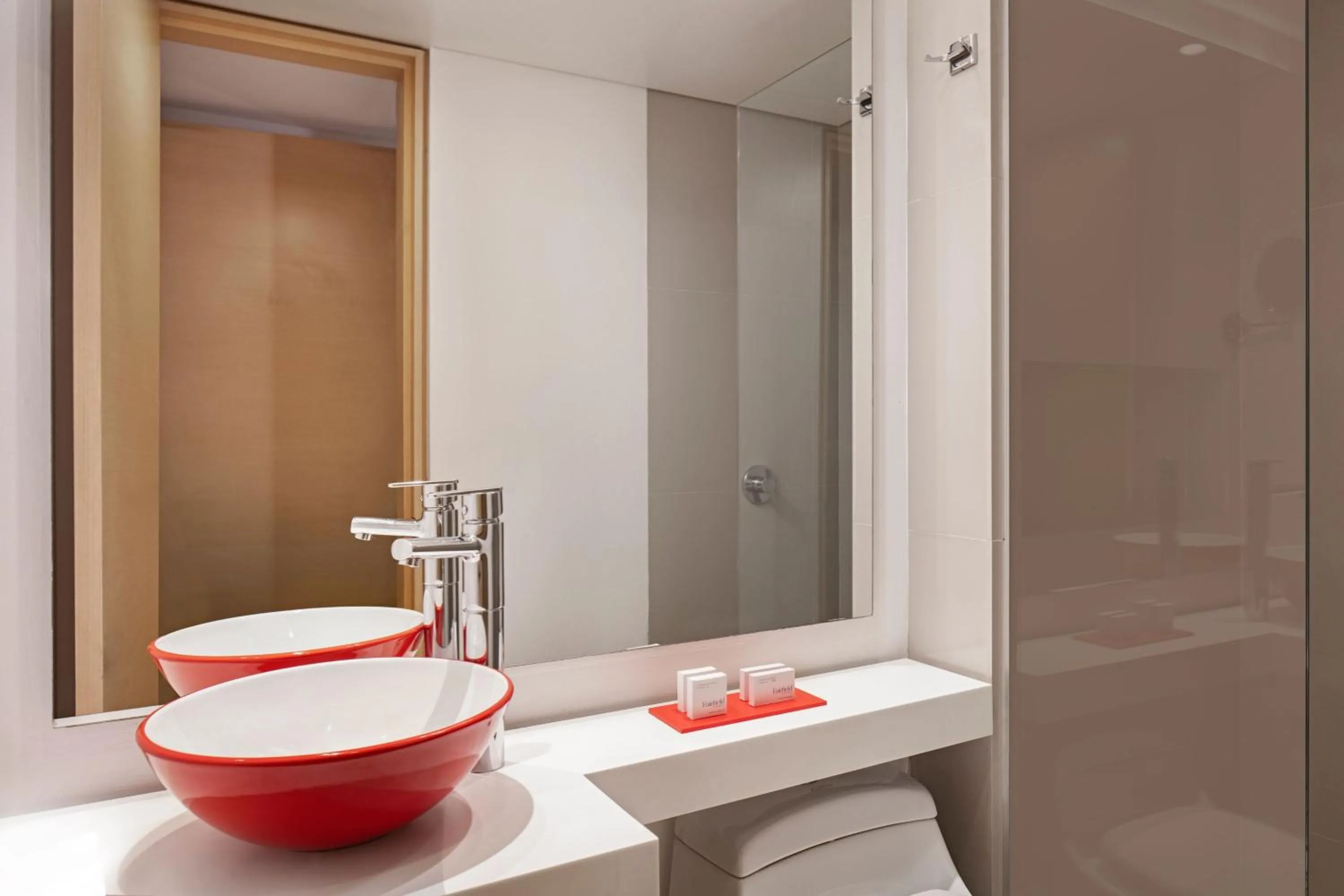 Bathroom in Fairfield by Marriott Bogota Embajada