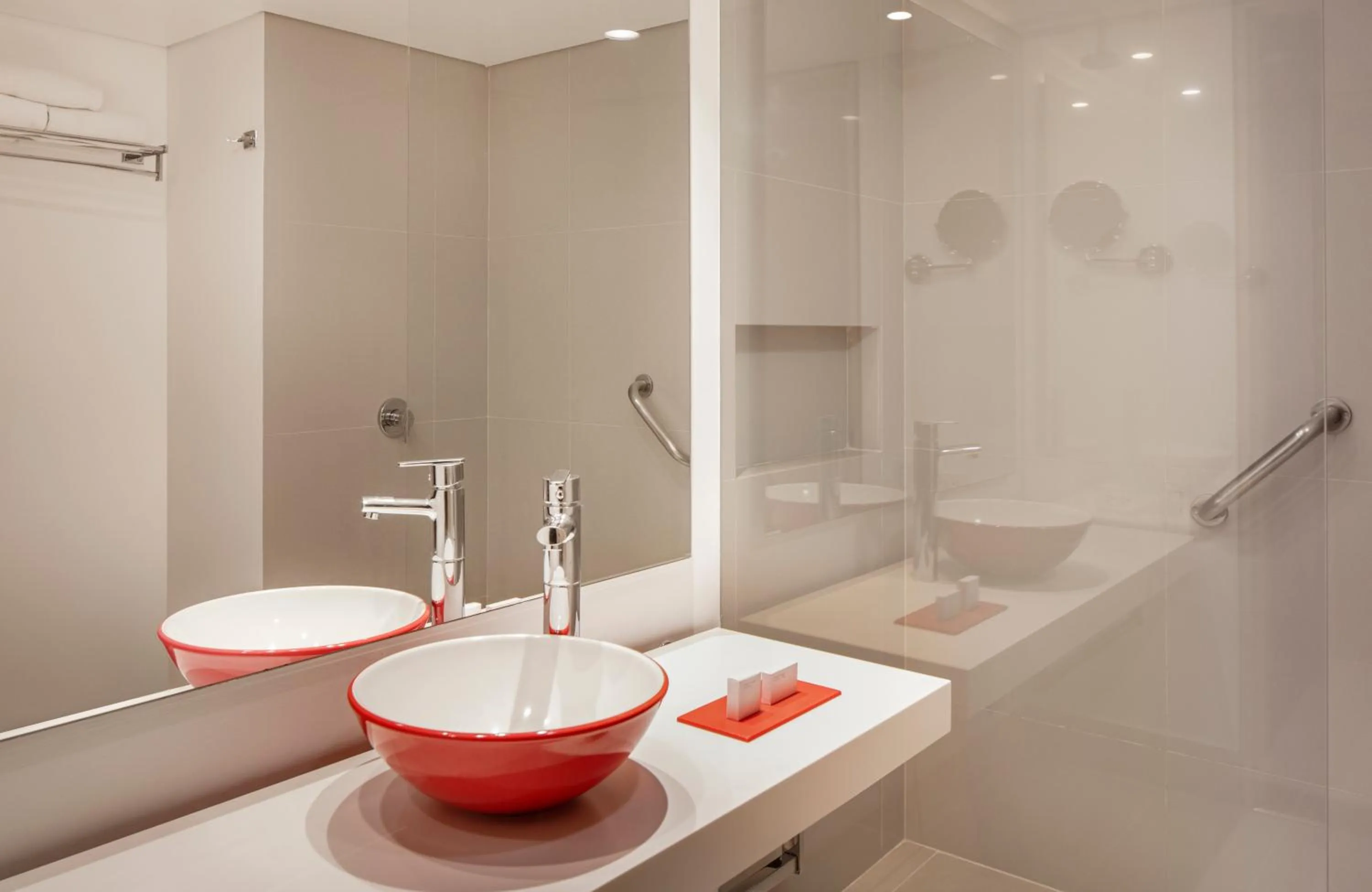 Bathroom in Fairfield by Marriott Bogota Embajada