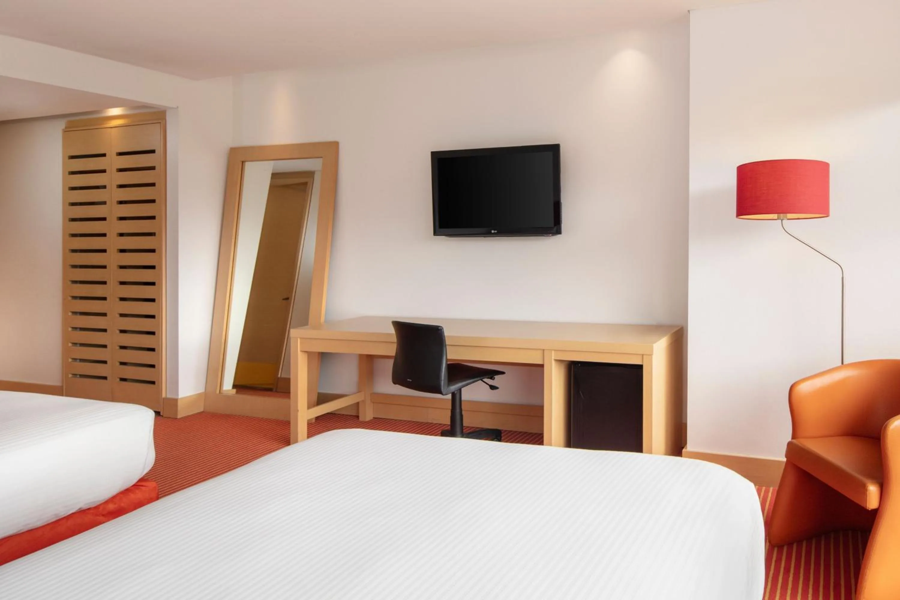 Photo of the whole room, Bed in Fairfield by Marriott Bogota Embajada