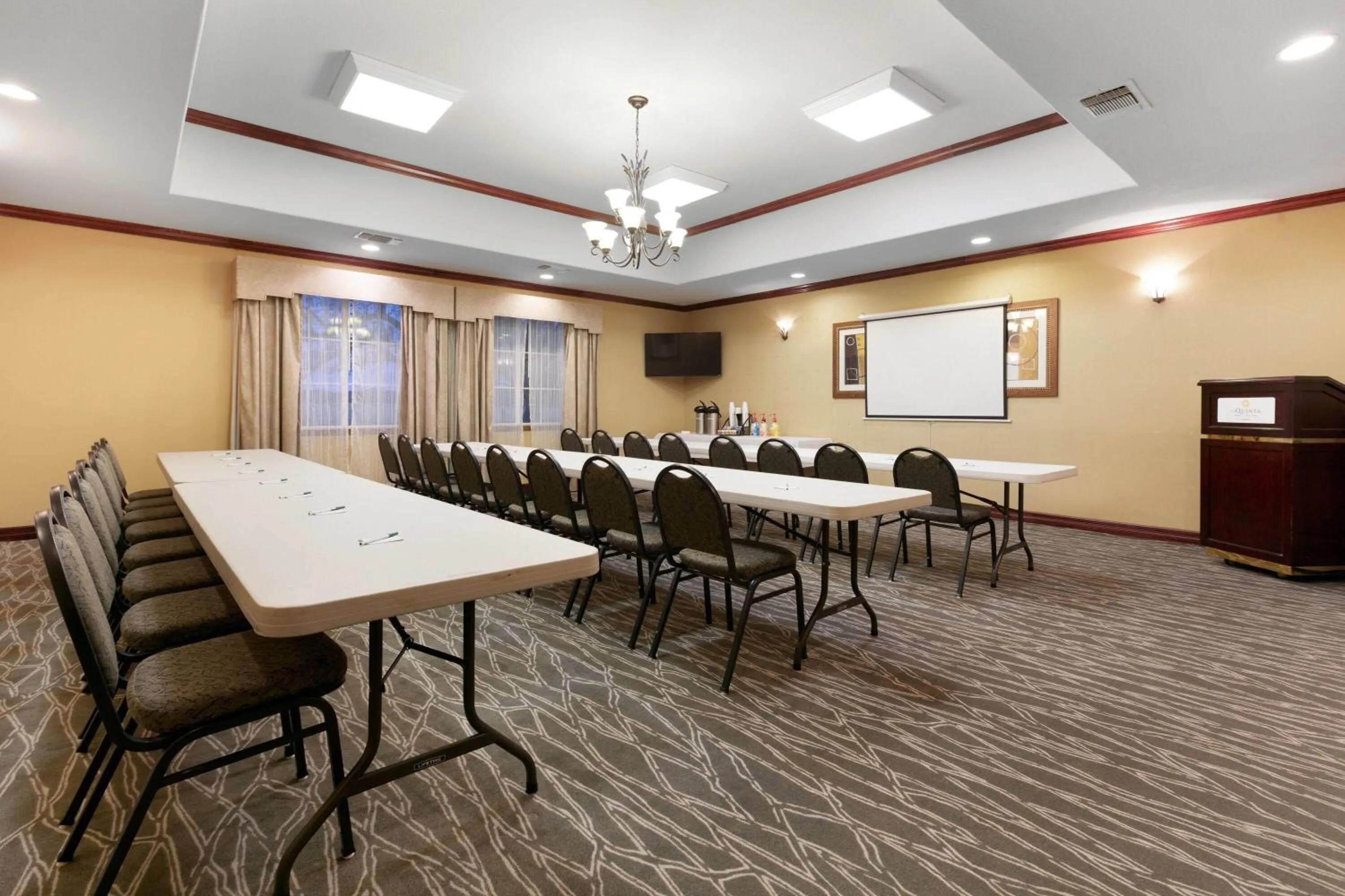 Meeting/conference room in La Quinta by Wyndham Lindale