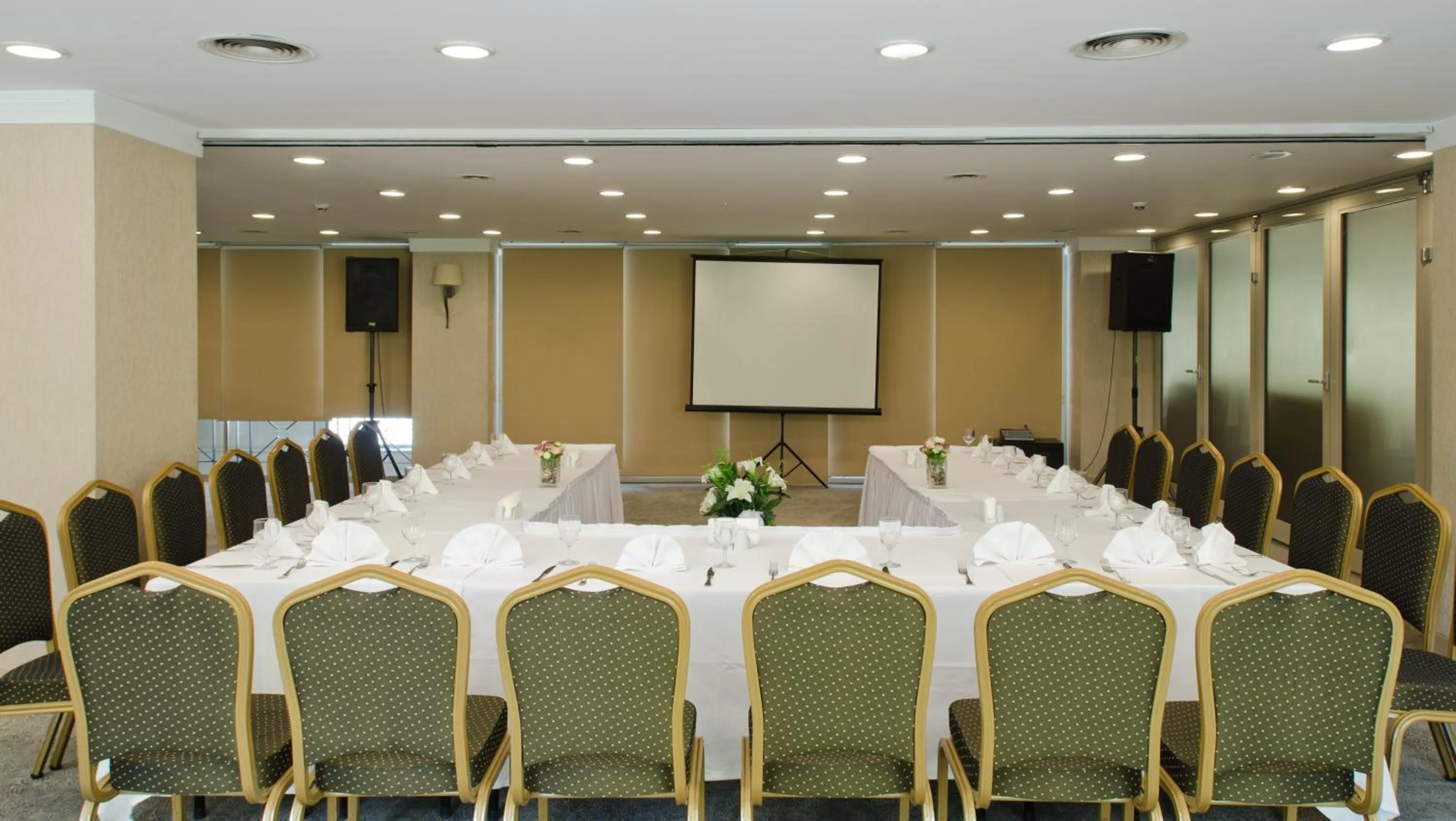 Business facilities in Midas Hotel