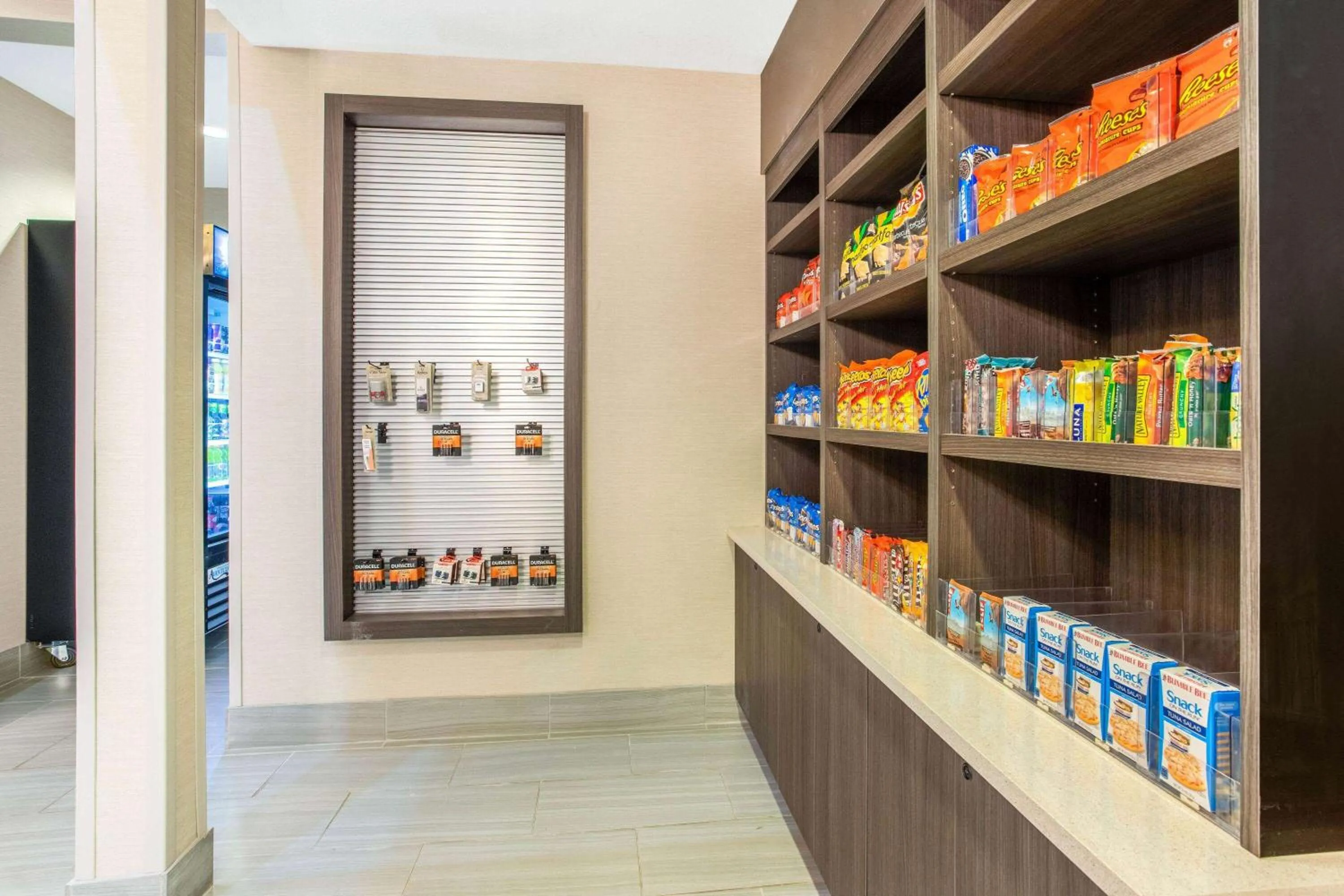 Food and drinks in La Quinta by Wyndham Hillsboro