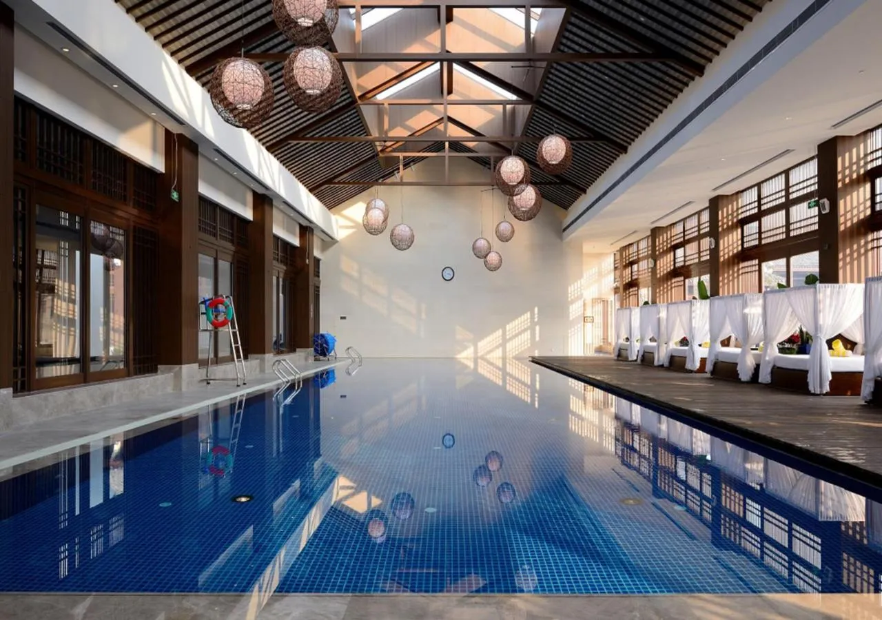 Swimming pool in Radisson Blu Resort Wetland Park