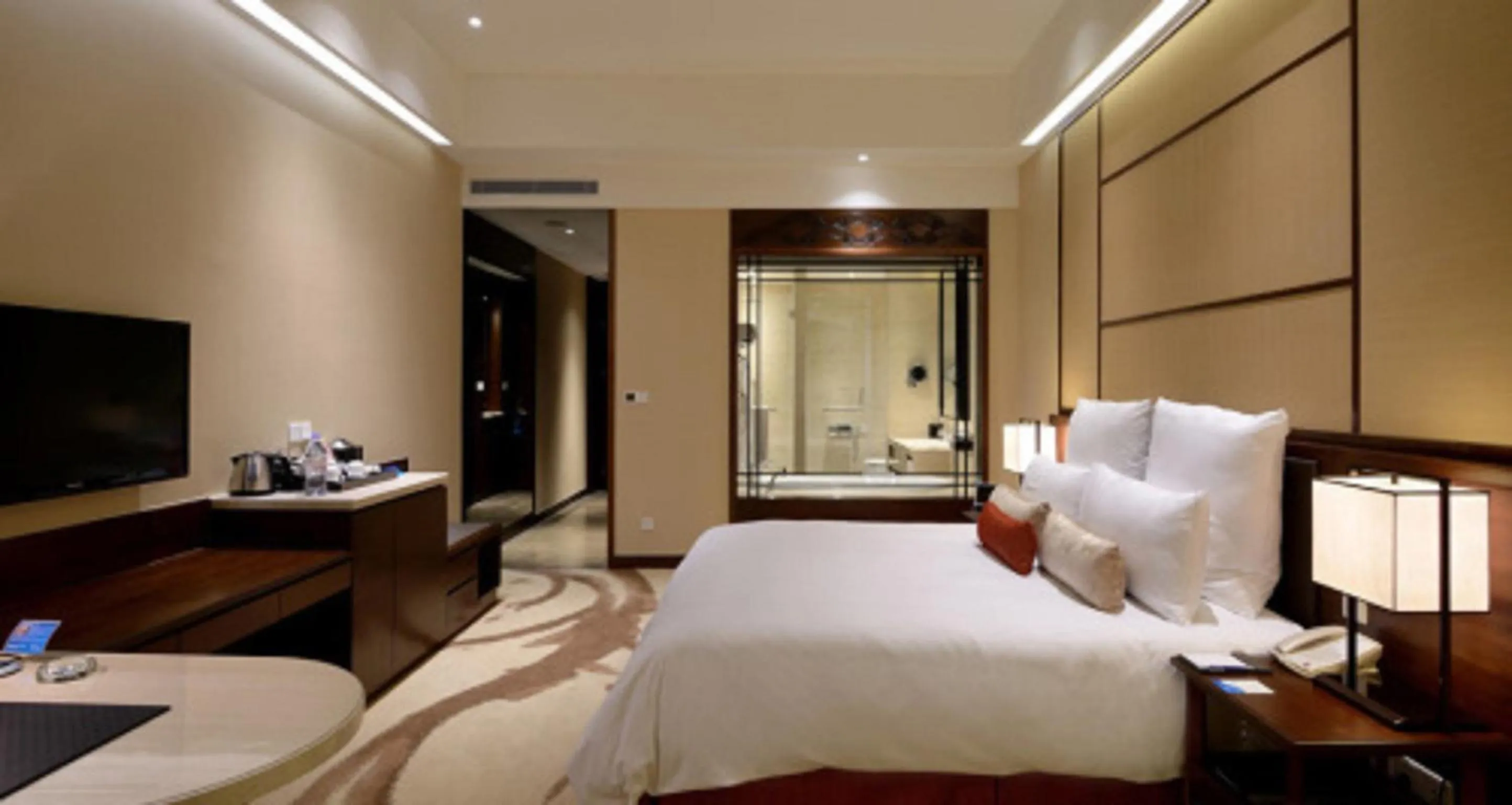 Decorative detail, Bed in Radisson Blu Resort Wetland Park