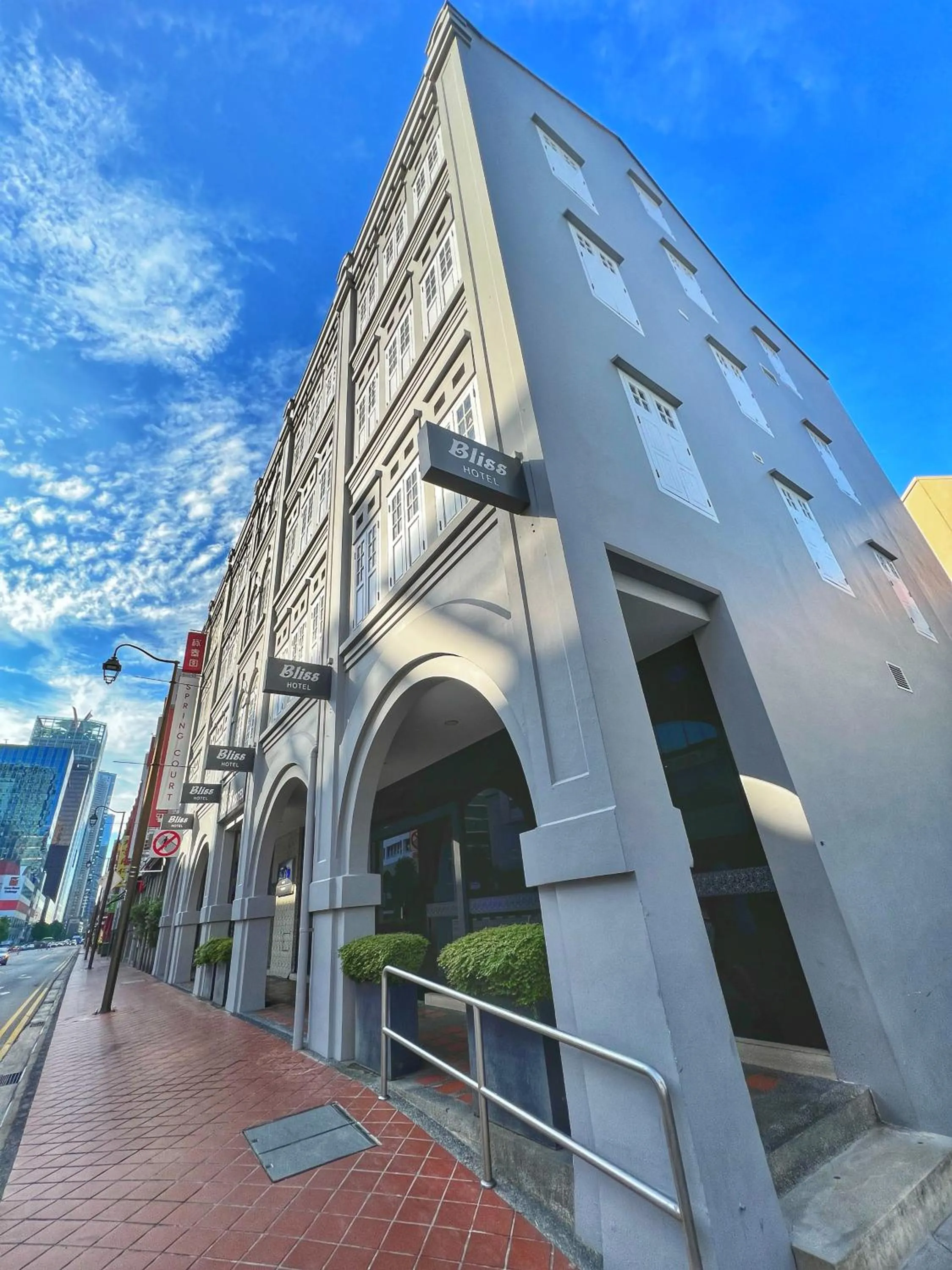 Property building in Bliss Hotel Singapore