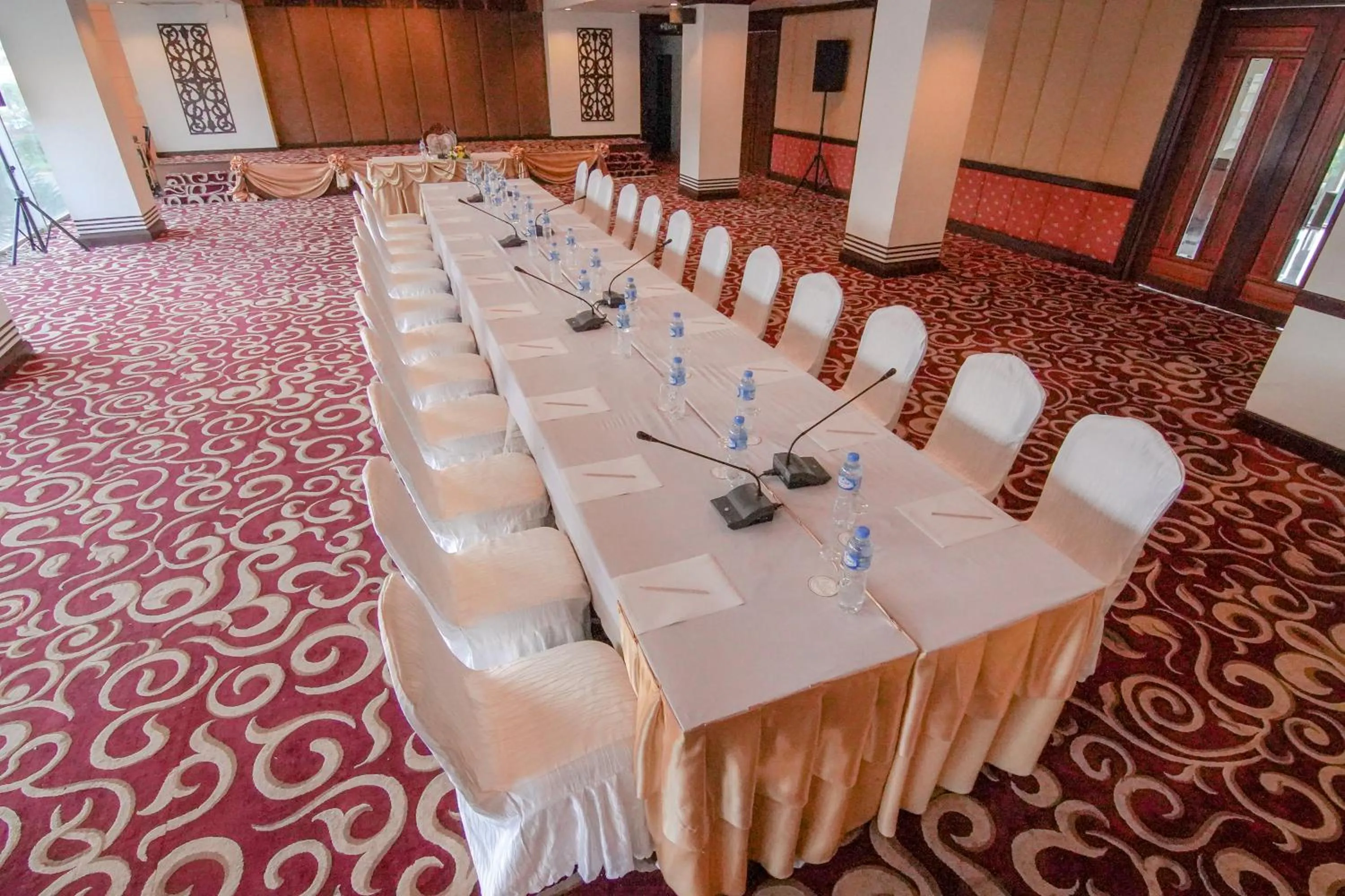 Meeting/conference room in Arawan Riverside Hotel
