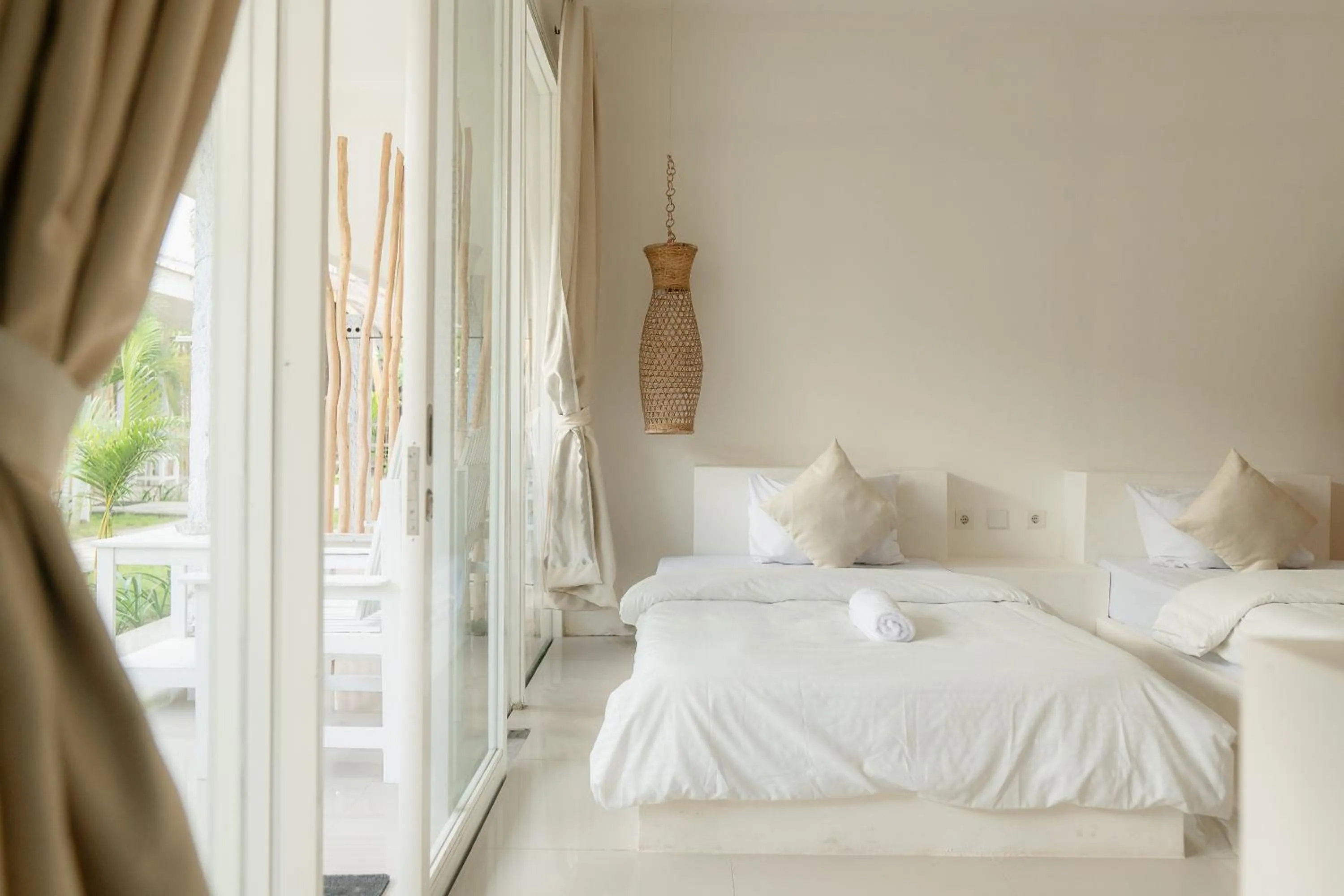 Bed in Gili Paddy Hotel