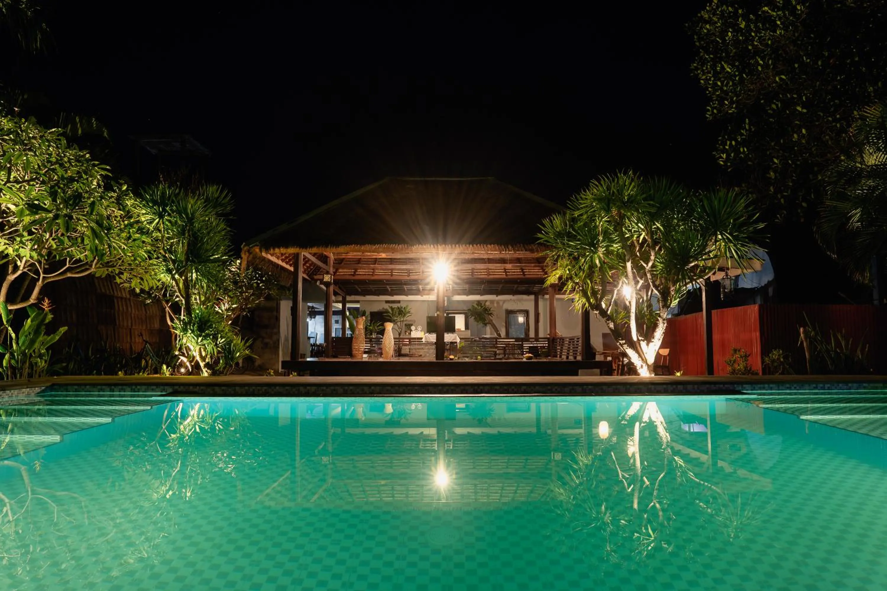 Night in Gili Paddy Hotel