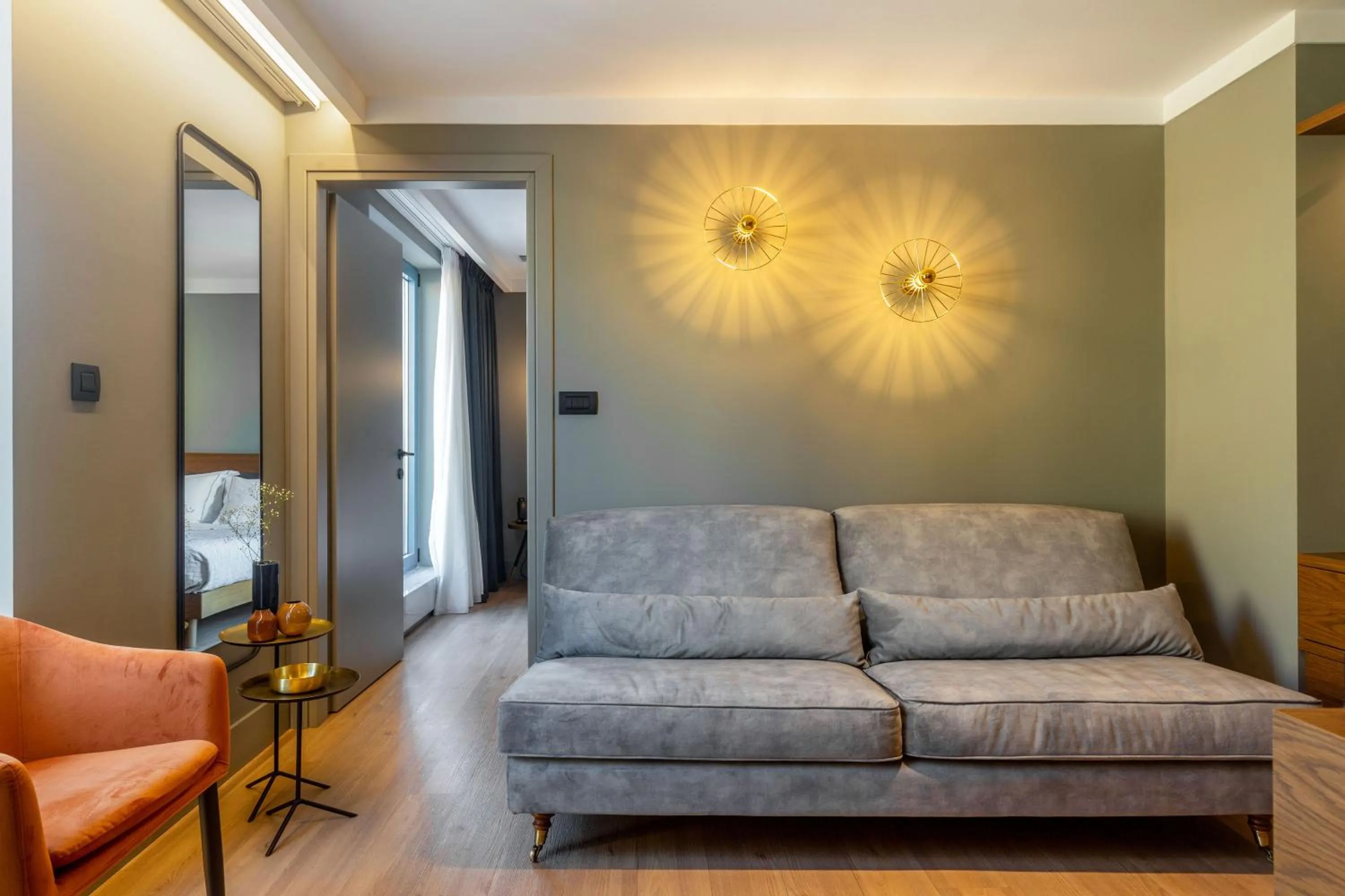 Living room in Bob W Athens Eolou