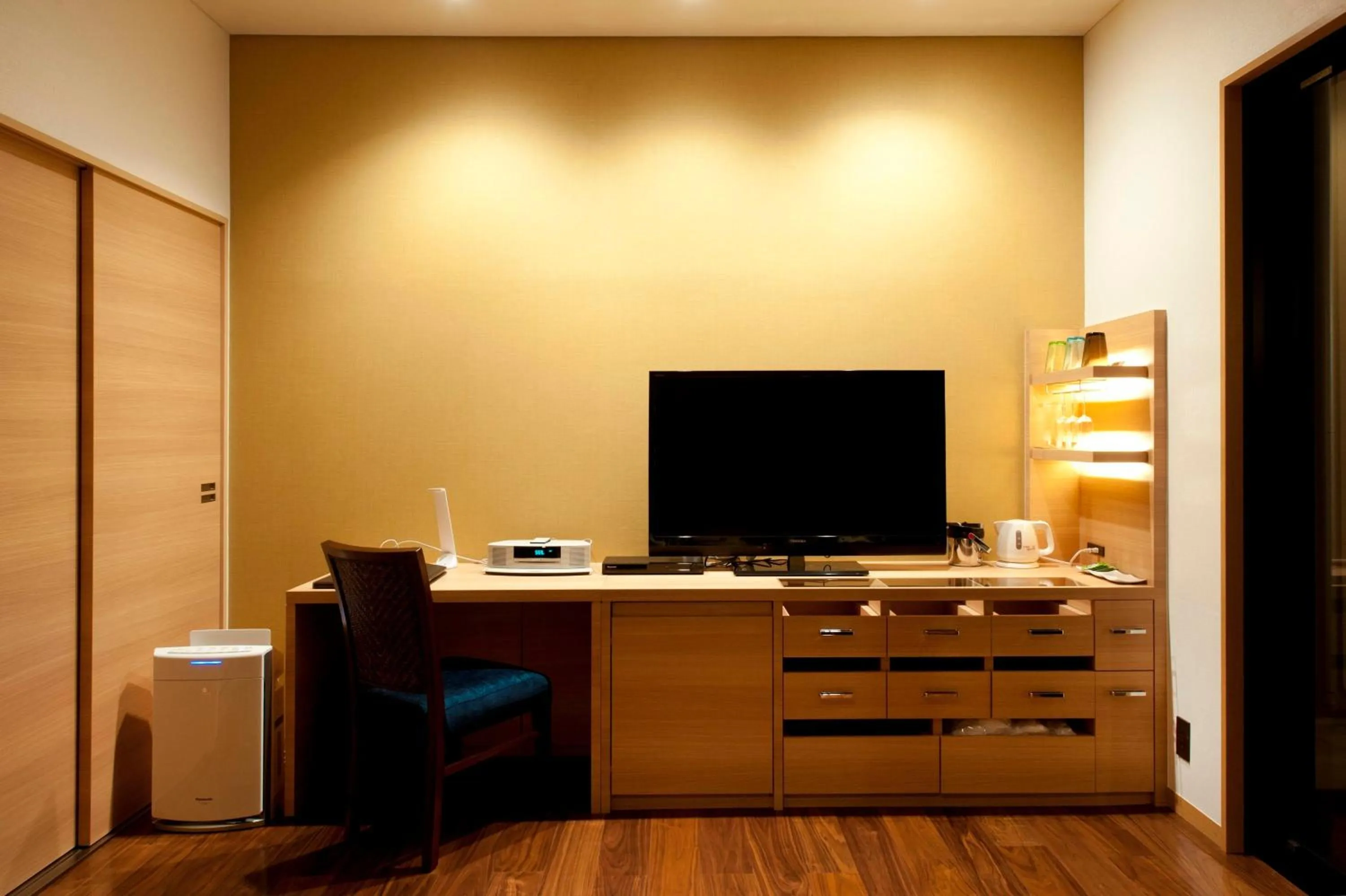 Photo of the whole room in Izumigo Hotel Altia Toba