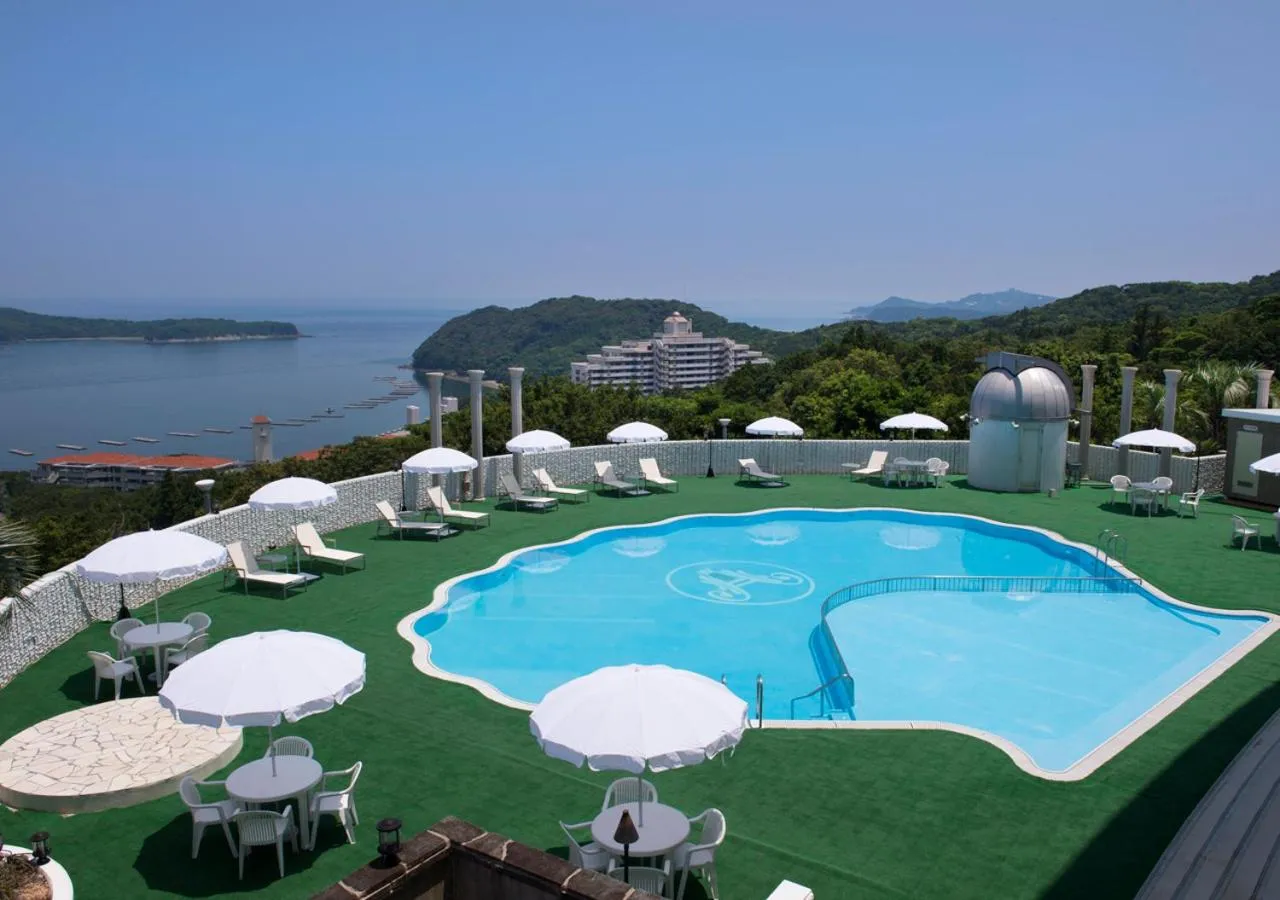 Swimming pool in Izumigo Hotel Altia Toba