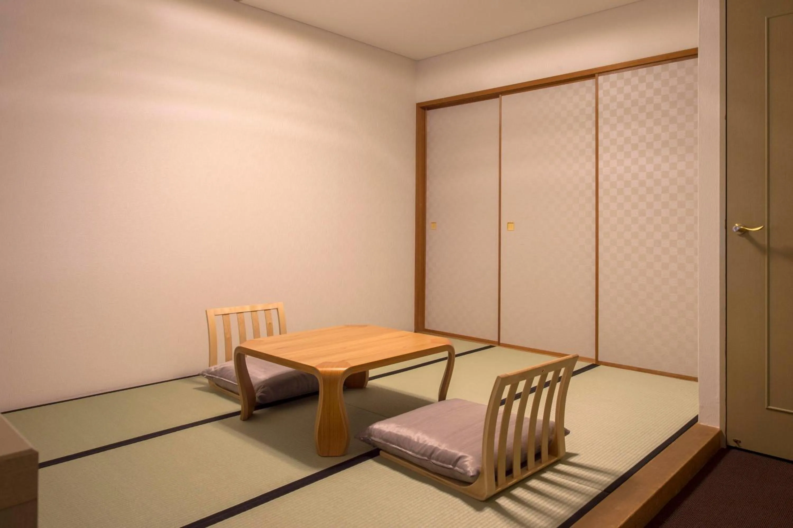 Photo of the whole room in Izumigo Hotel Altia Toba