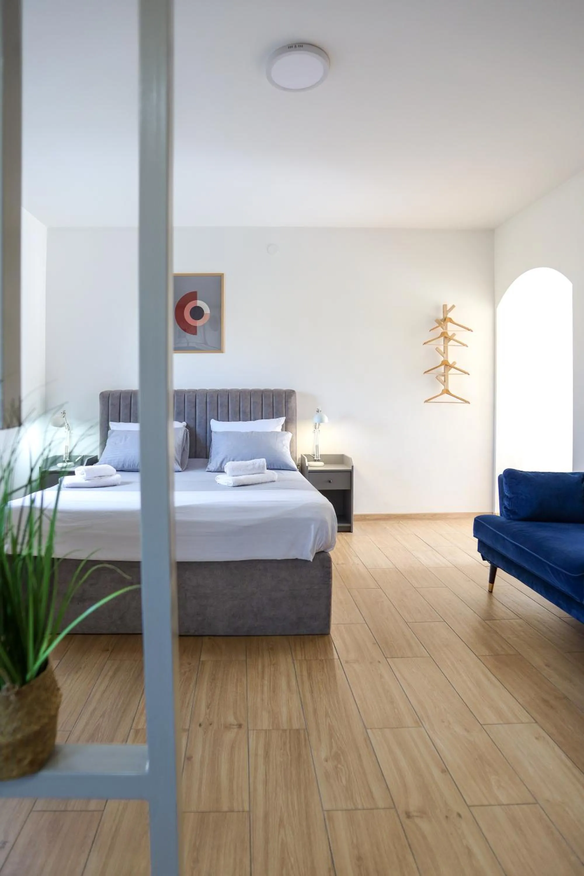 Bed in Airport Stay Apartments