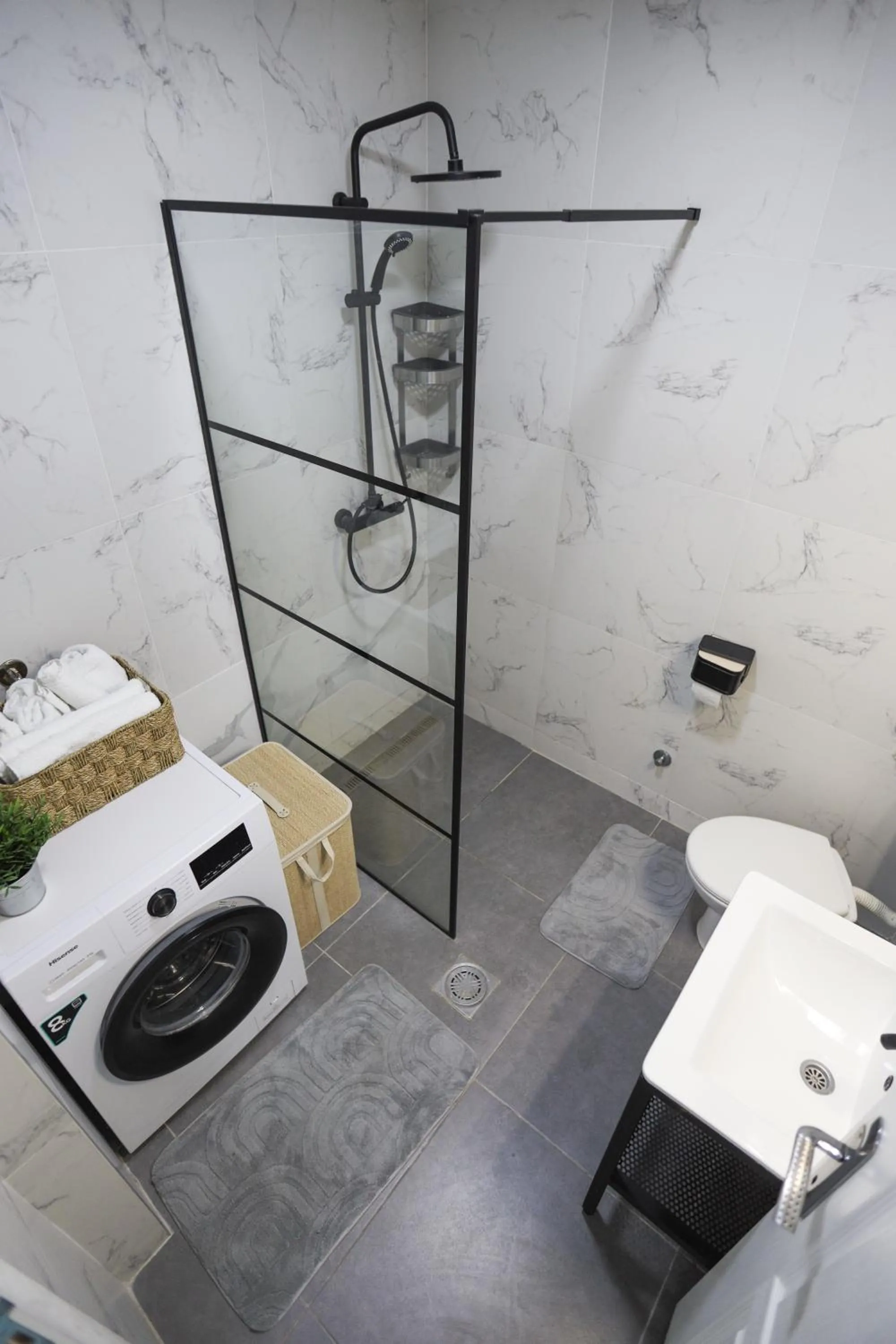 Shower in Airport Stay Apartments