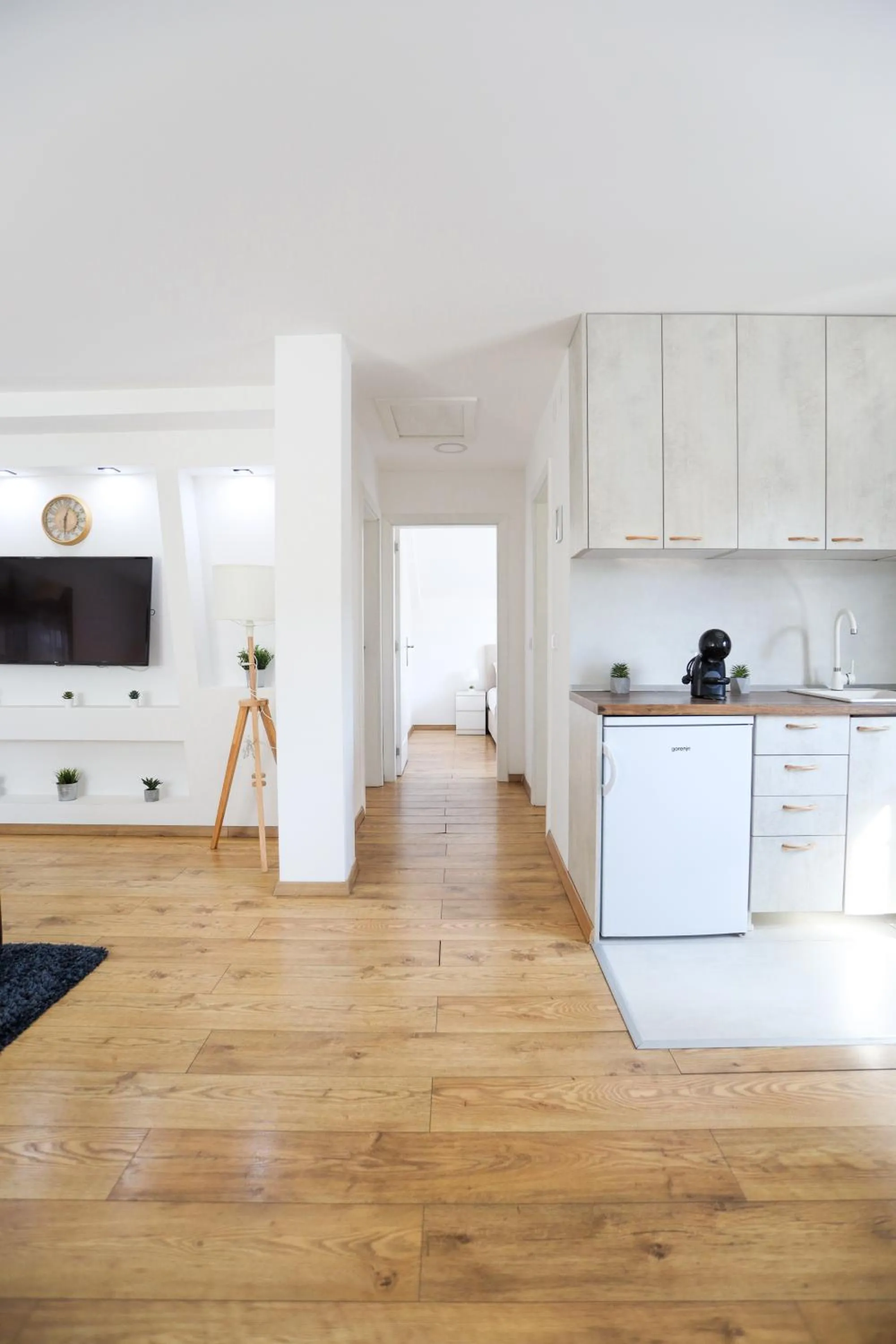 TV and multimedia in Airport Stay Apartments