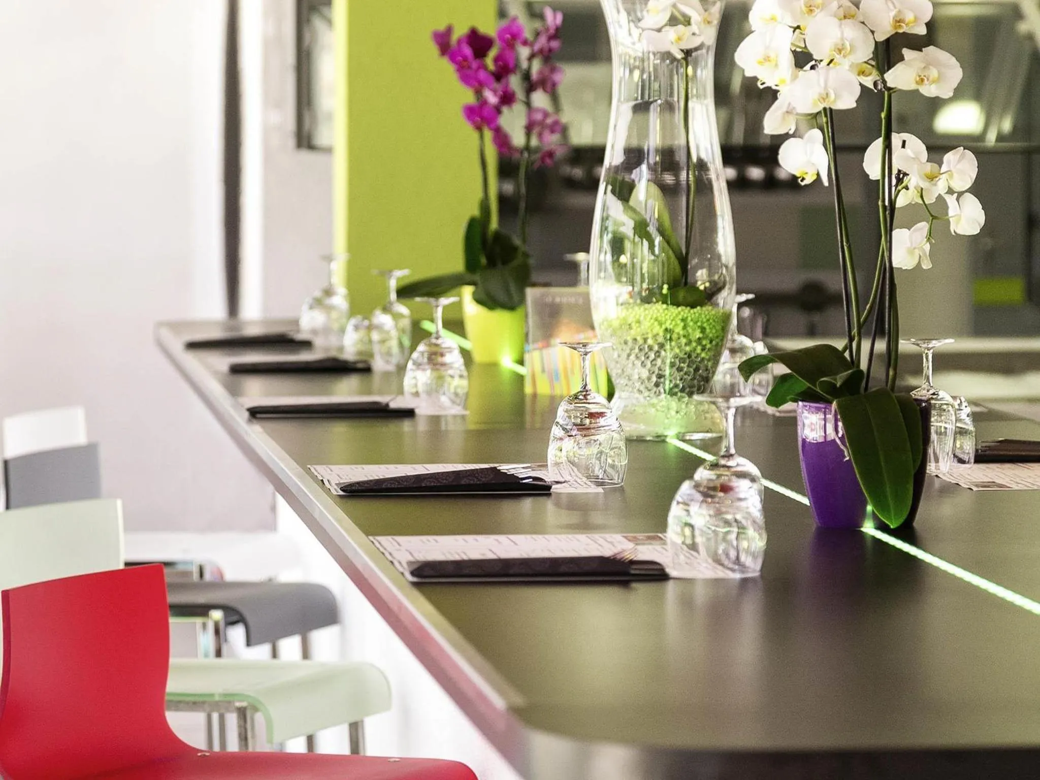 Restaurant/places to eat in ibis Styles Bordeaux Aéroport