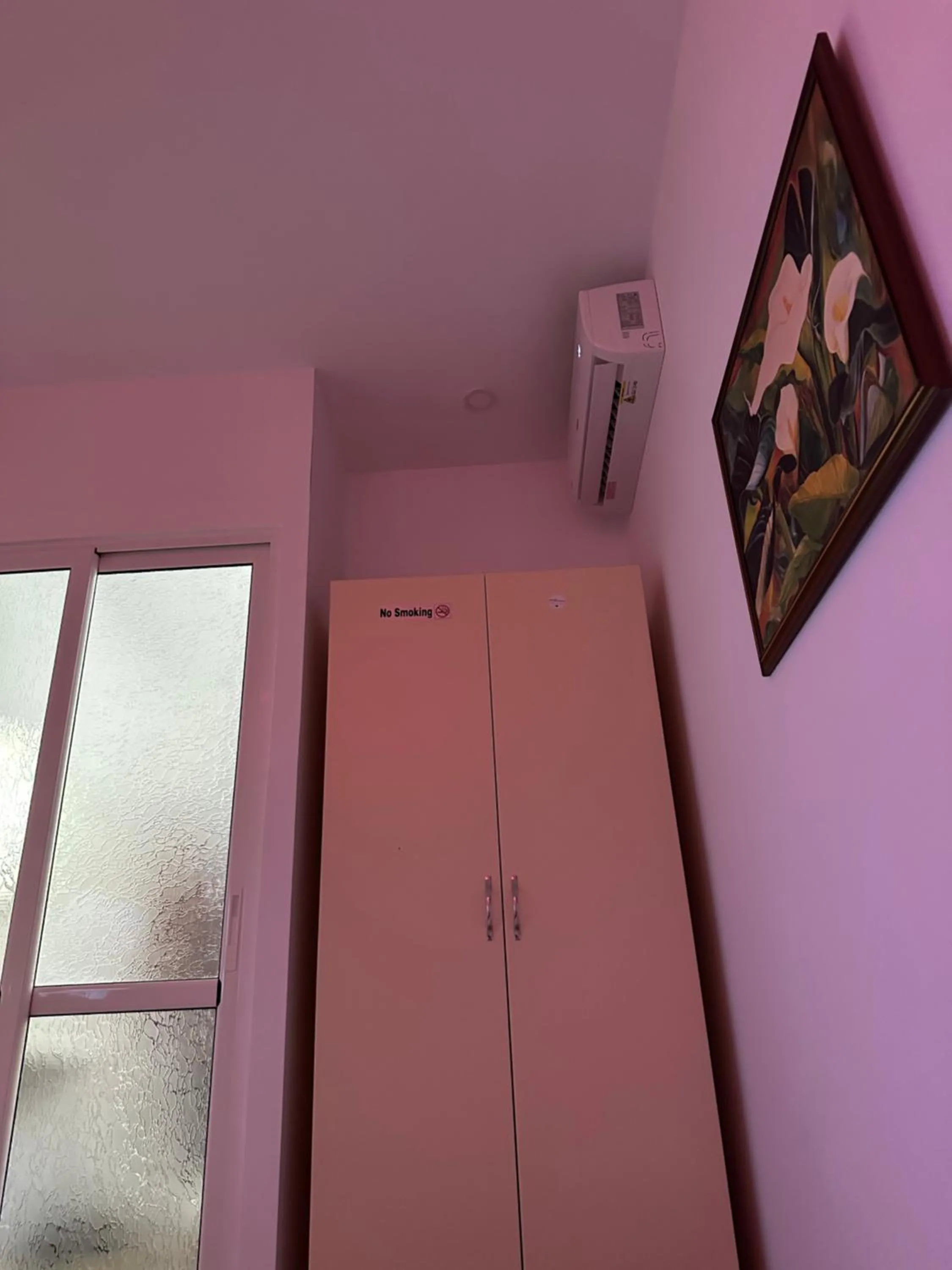 wardrobe in Chicago hotel