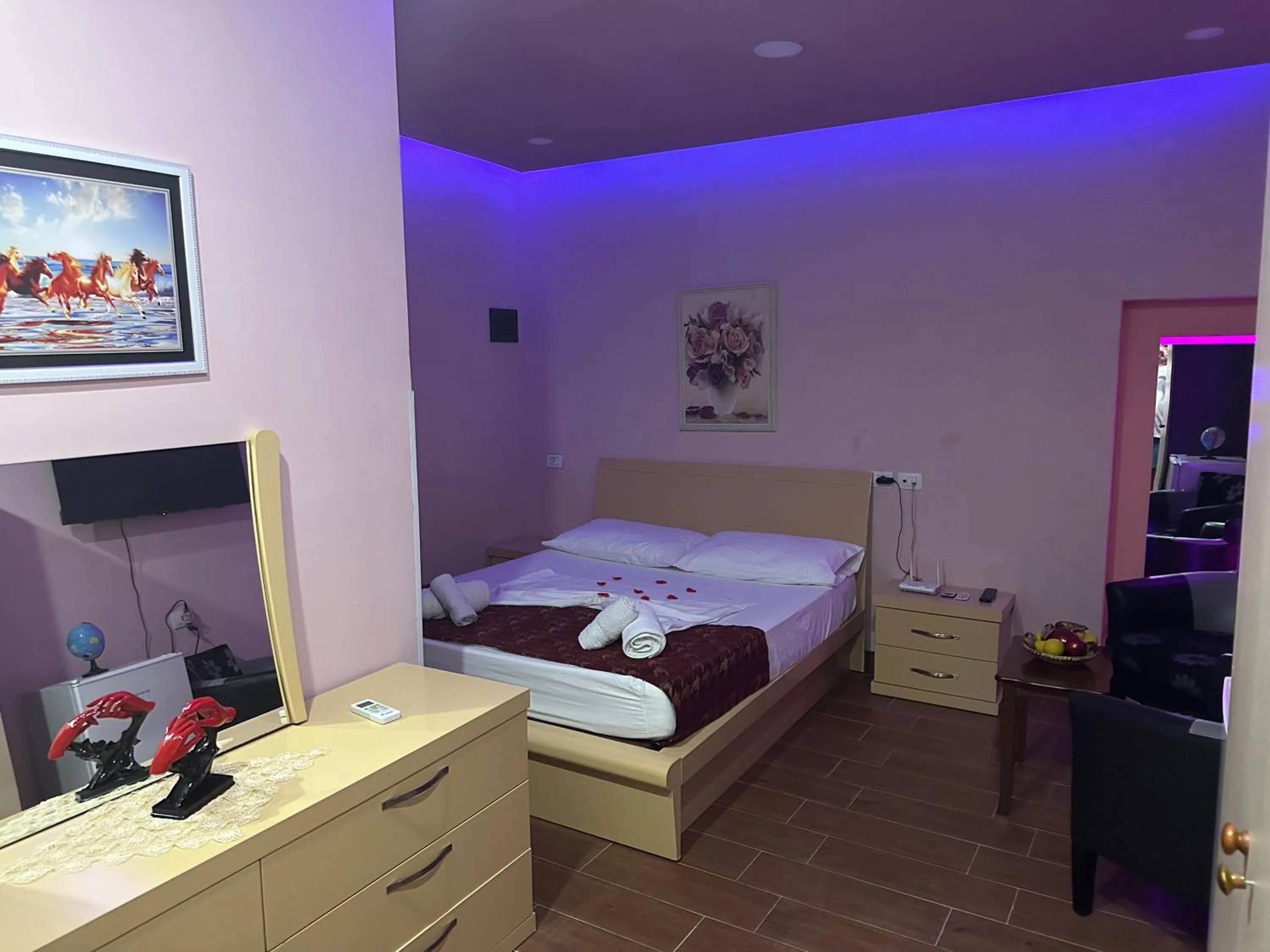 Bed in Chicago hotel