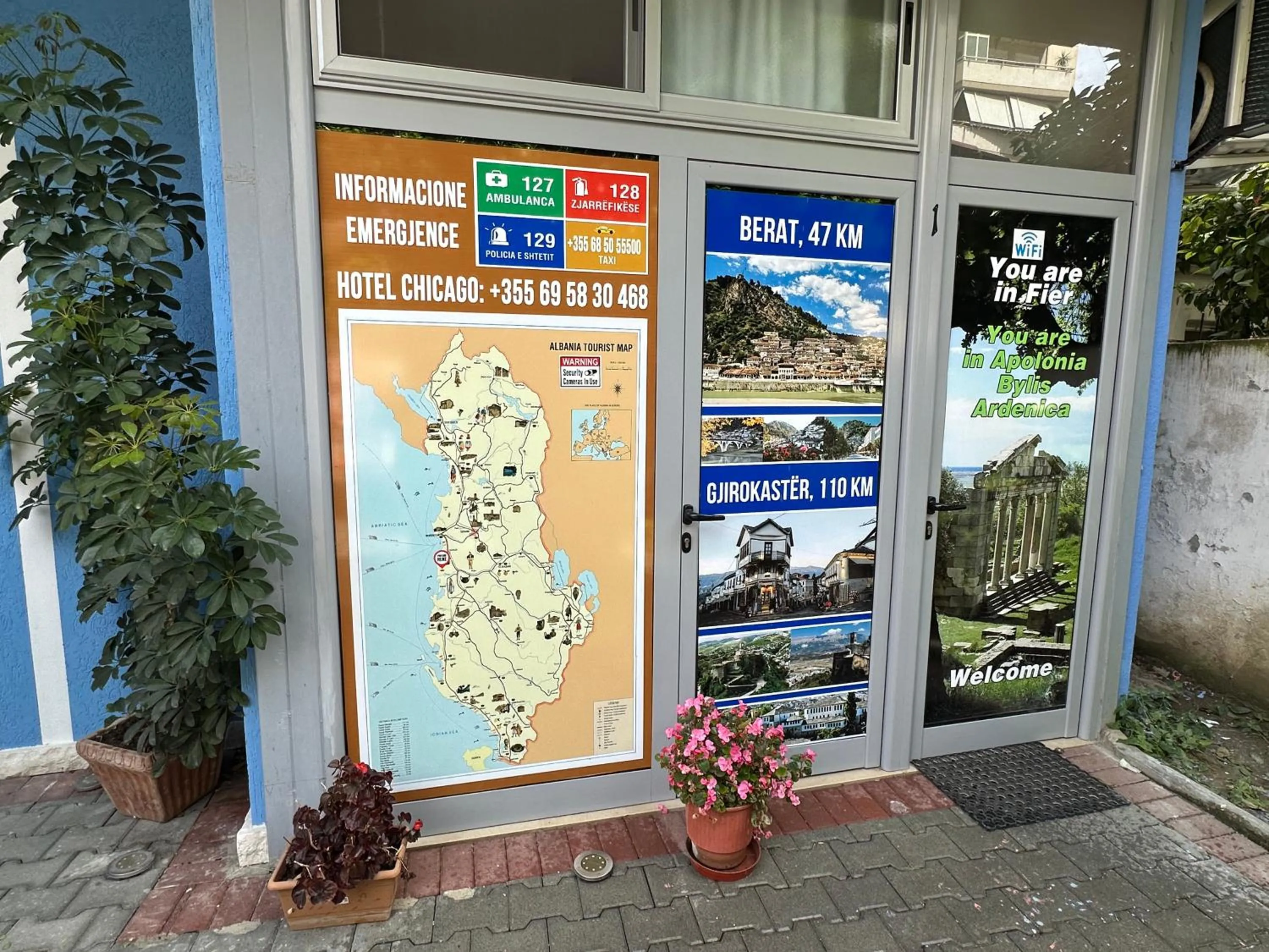 Property building in Chicago hotel