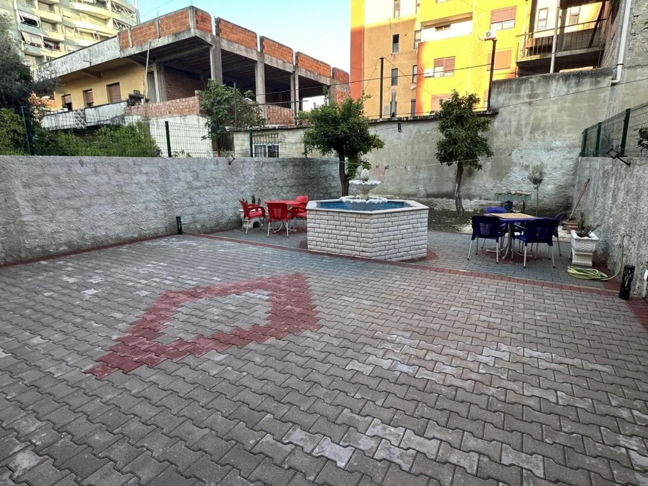Patio in Chicago hotel