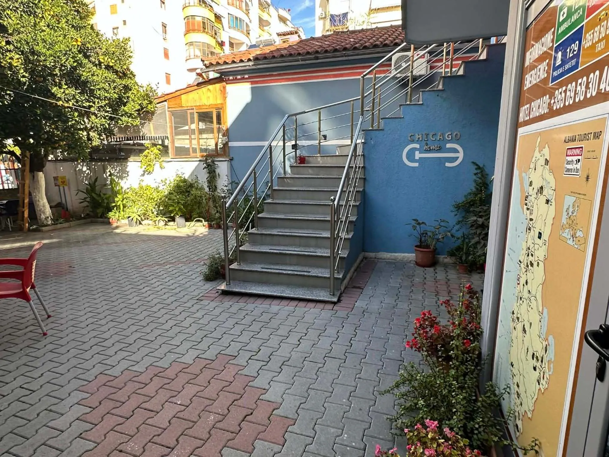 Property building in Chicago hotel