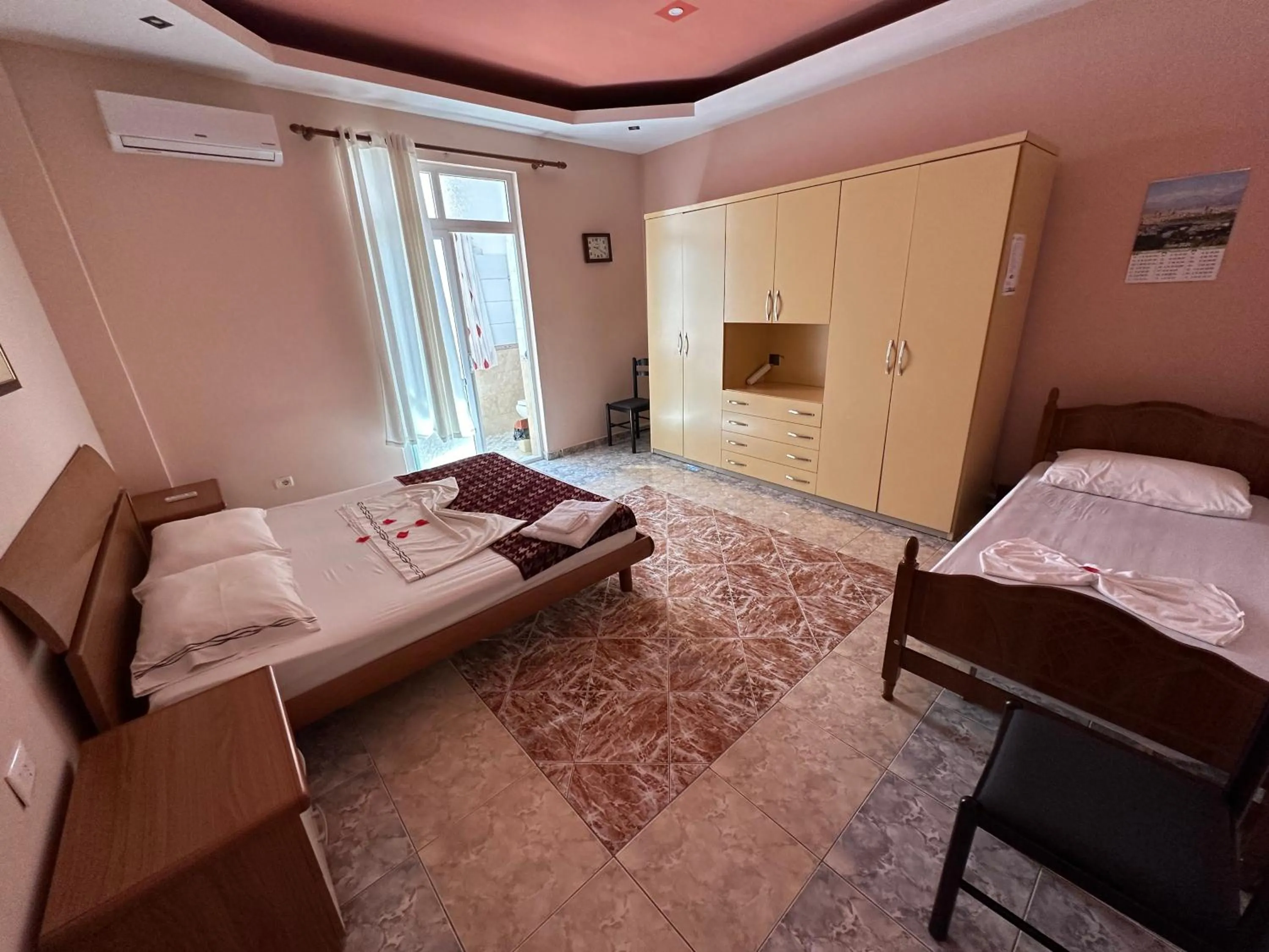 Bed in Chicago hotel