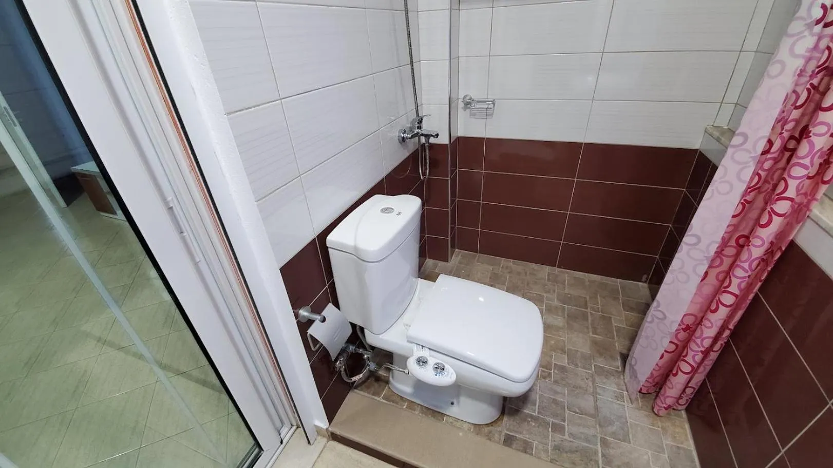 Bathroom in Chicago hotel