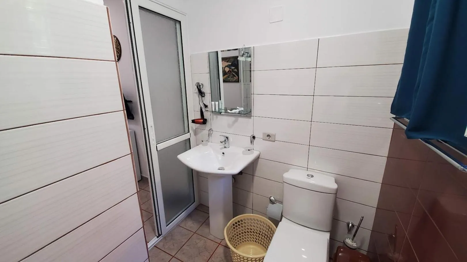 Bathroom in Chicago hotel