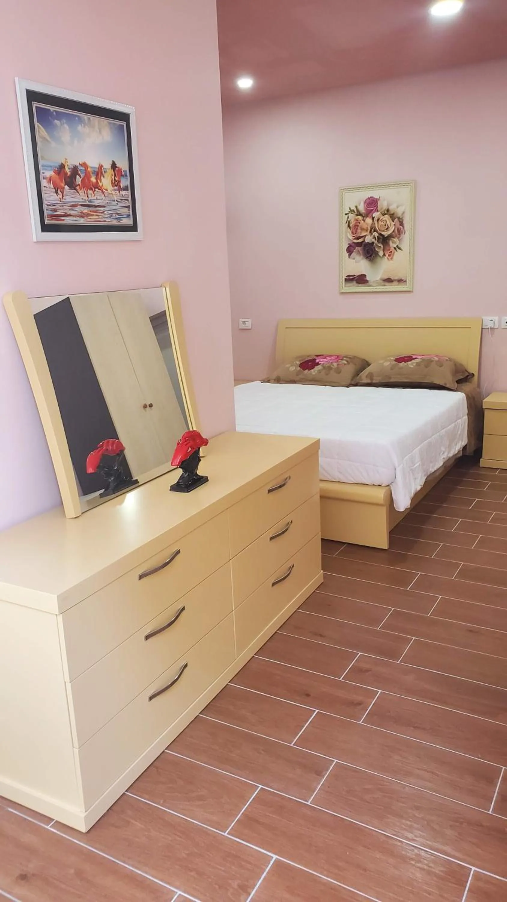 Bed in Chicago hotel