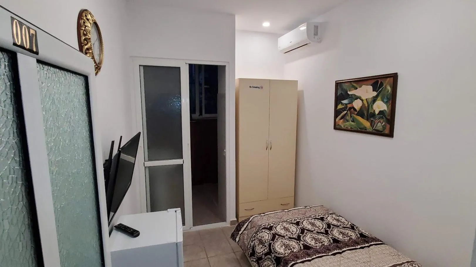 Bed in Chicago hotel