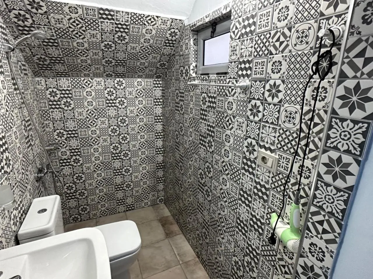 Shower in Chicago hotel