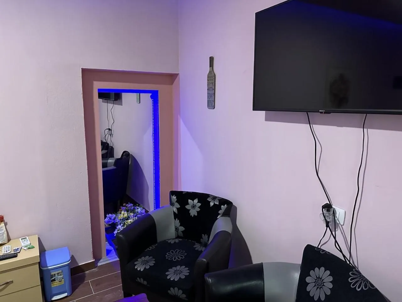 TV and multimedia in Chicago hotel